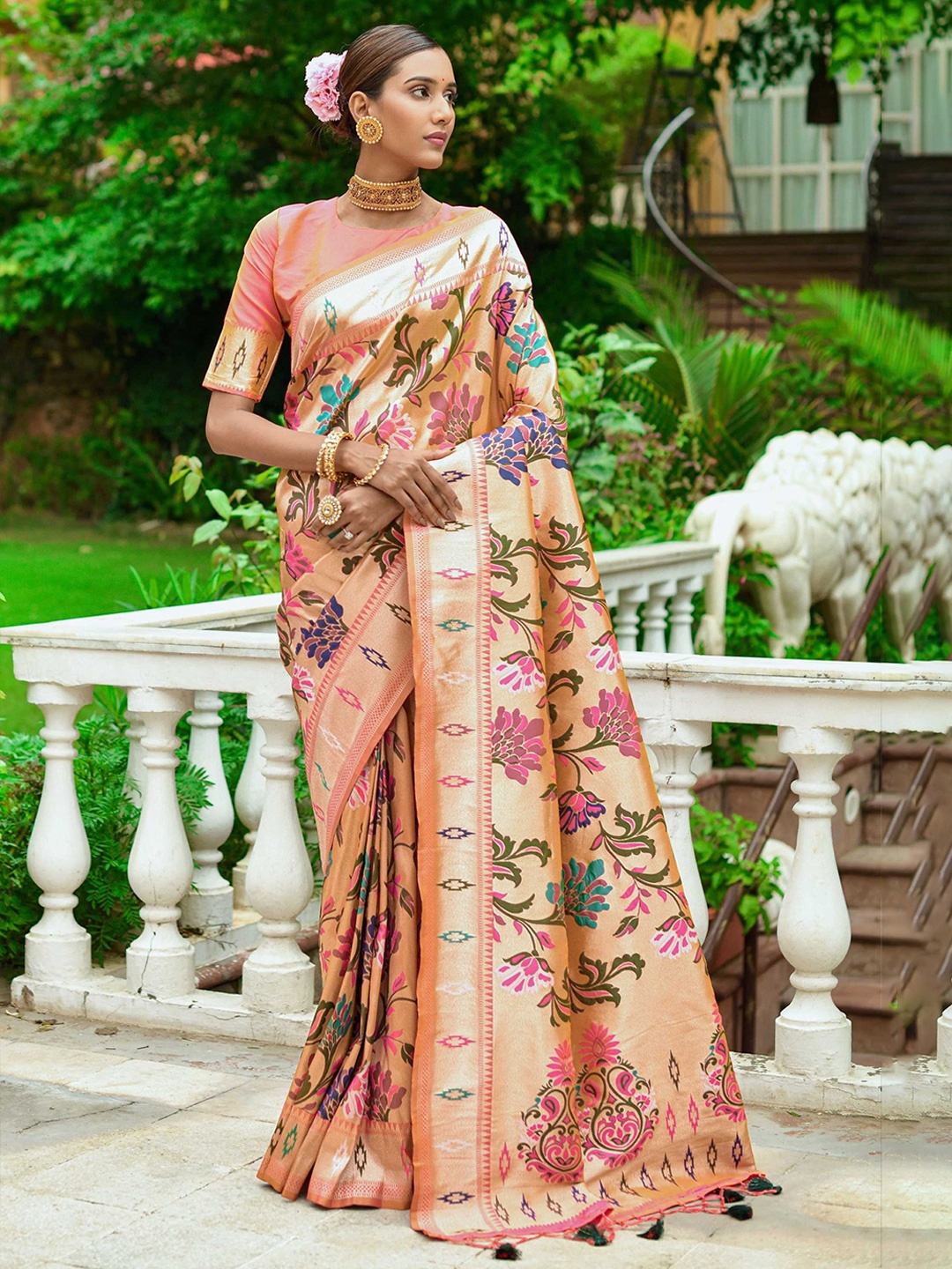 

Mitera Peach-Coloured & Green Floral Woven Design Zari Paithani Saree