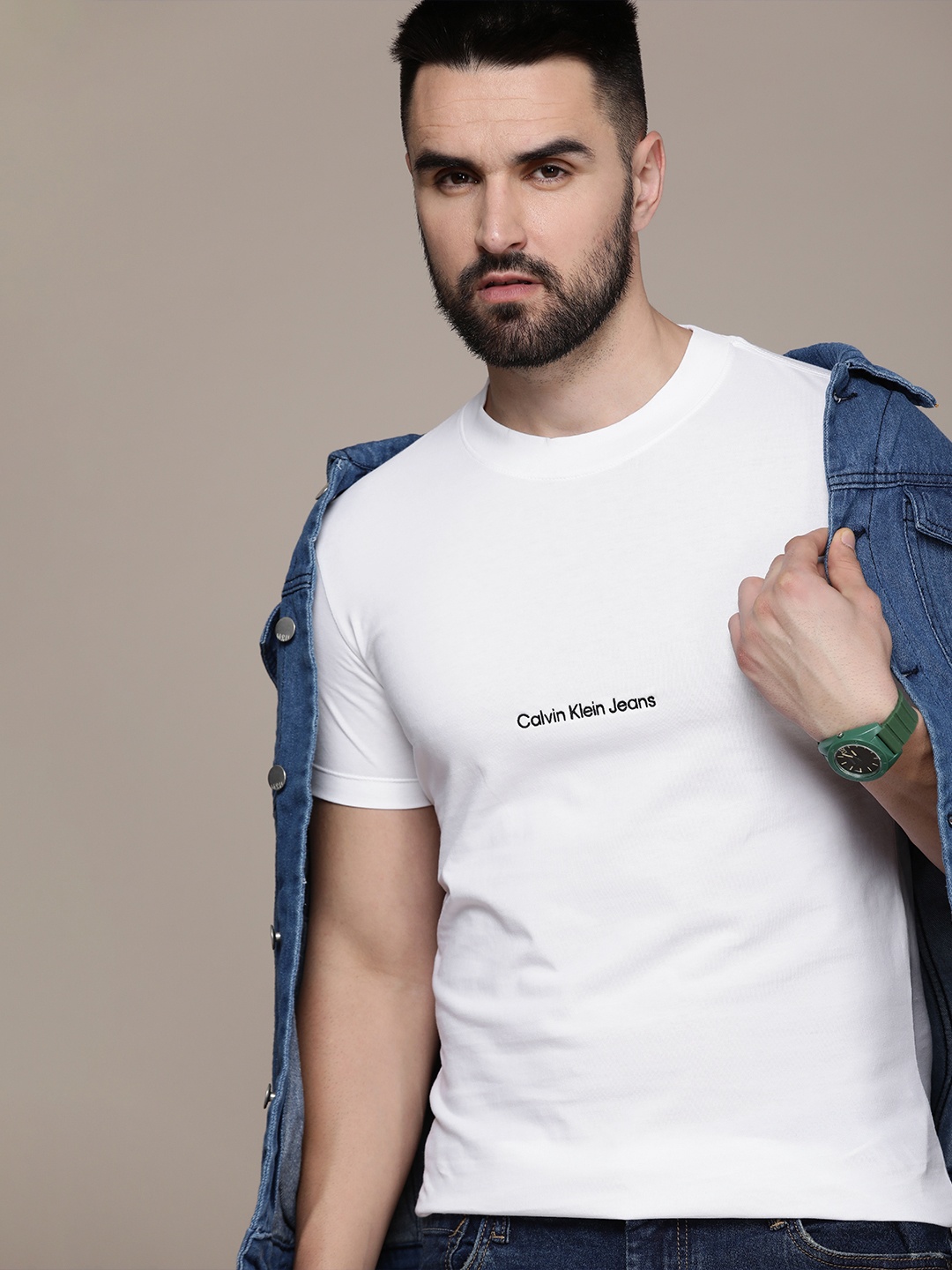 

Calvin Klein Jeans Pure Cotton Round Neck Solid Casual T-shirt, White