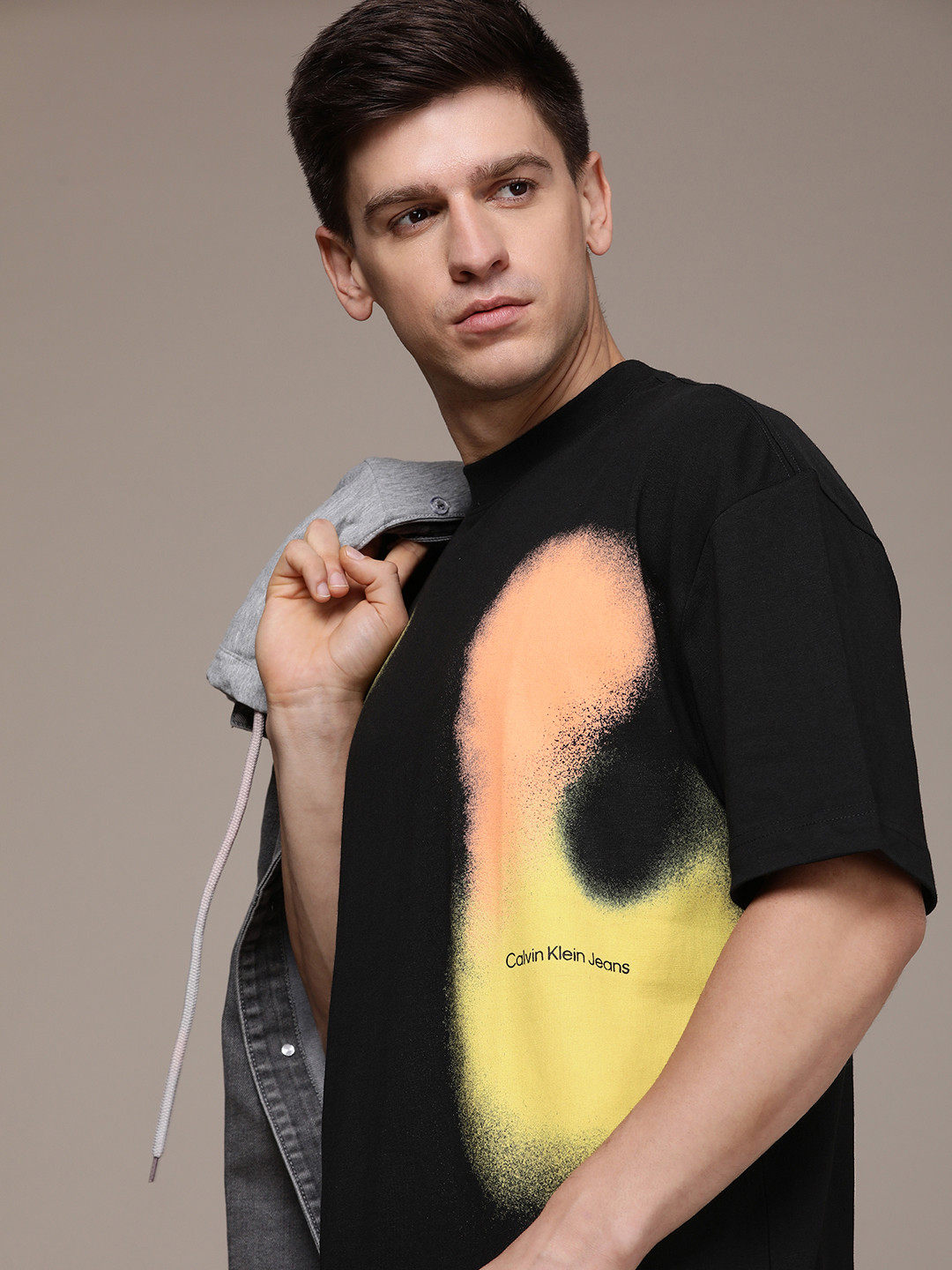 

Calvin Klein Jeans Abstract Printed Drop-Shoulder Sleeves Pure Cotton Boxy T-shirt, Black