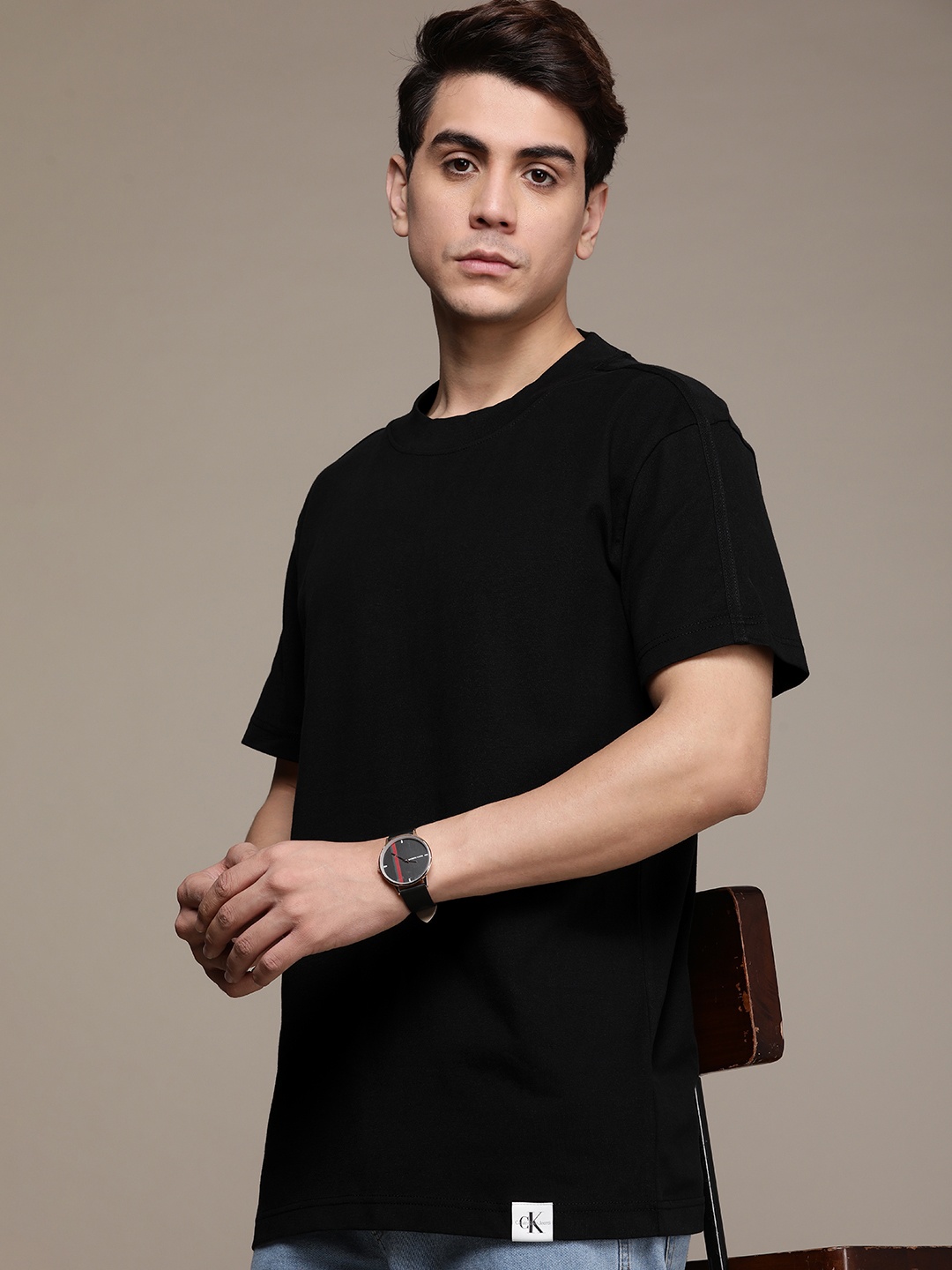 

Calvin Klein Jeans Pure Cotton Drop-Shoulder Sleeves Casual T-shirt, Black