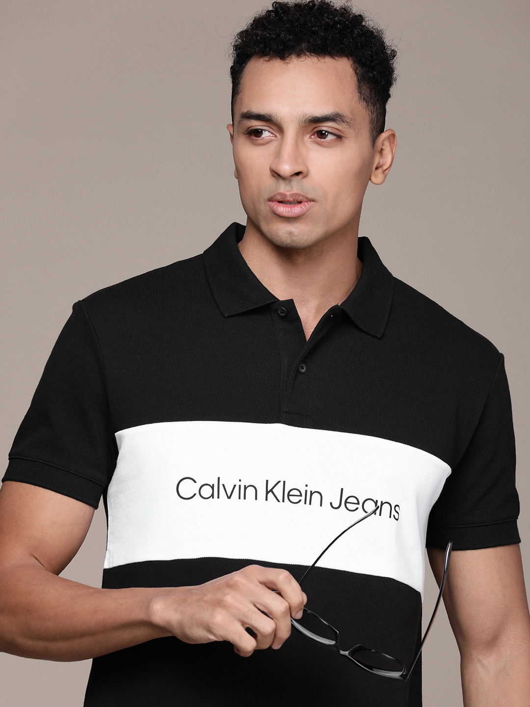 

Calvin Klein Jeans Brand Logo Printed Colourblocked Polo Collar Pure Cotton T-shirt, Black