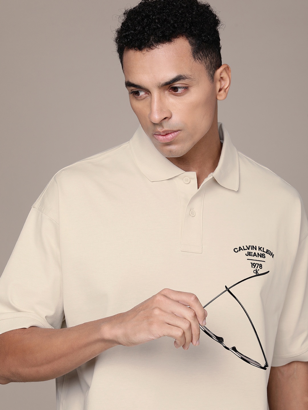 

Calvin Klein Jeans Polo Collar Drop-Shoulder Pure Cotton Boxy T-shirt, Beige