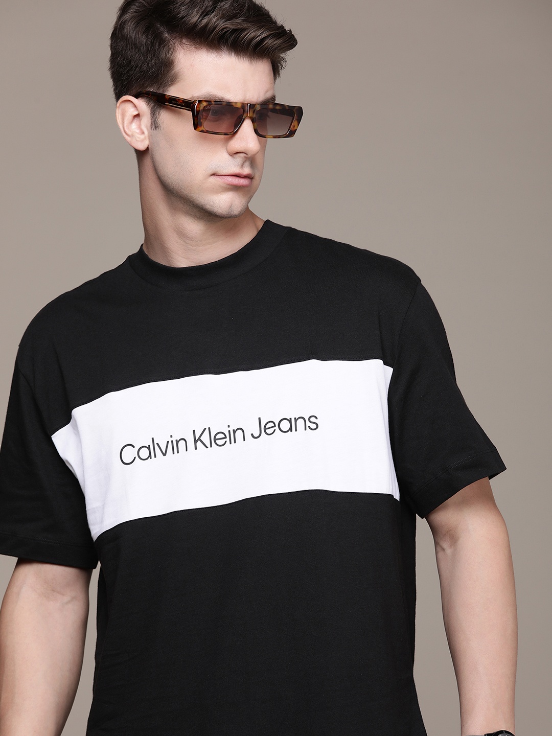 

Calvin Klein Jeans Colourblocked Pure Cotton Boxy T-shirt, Black