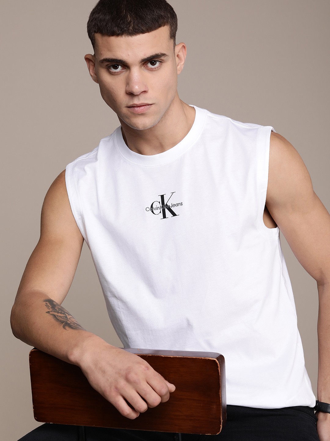 

Calvin Klein Jeans Brand Logo Minimal Print Detail Pure Cotton T-shirt, White