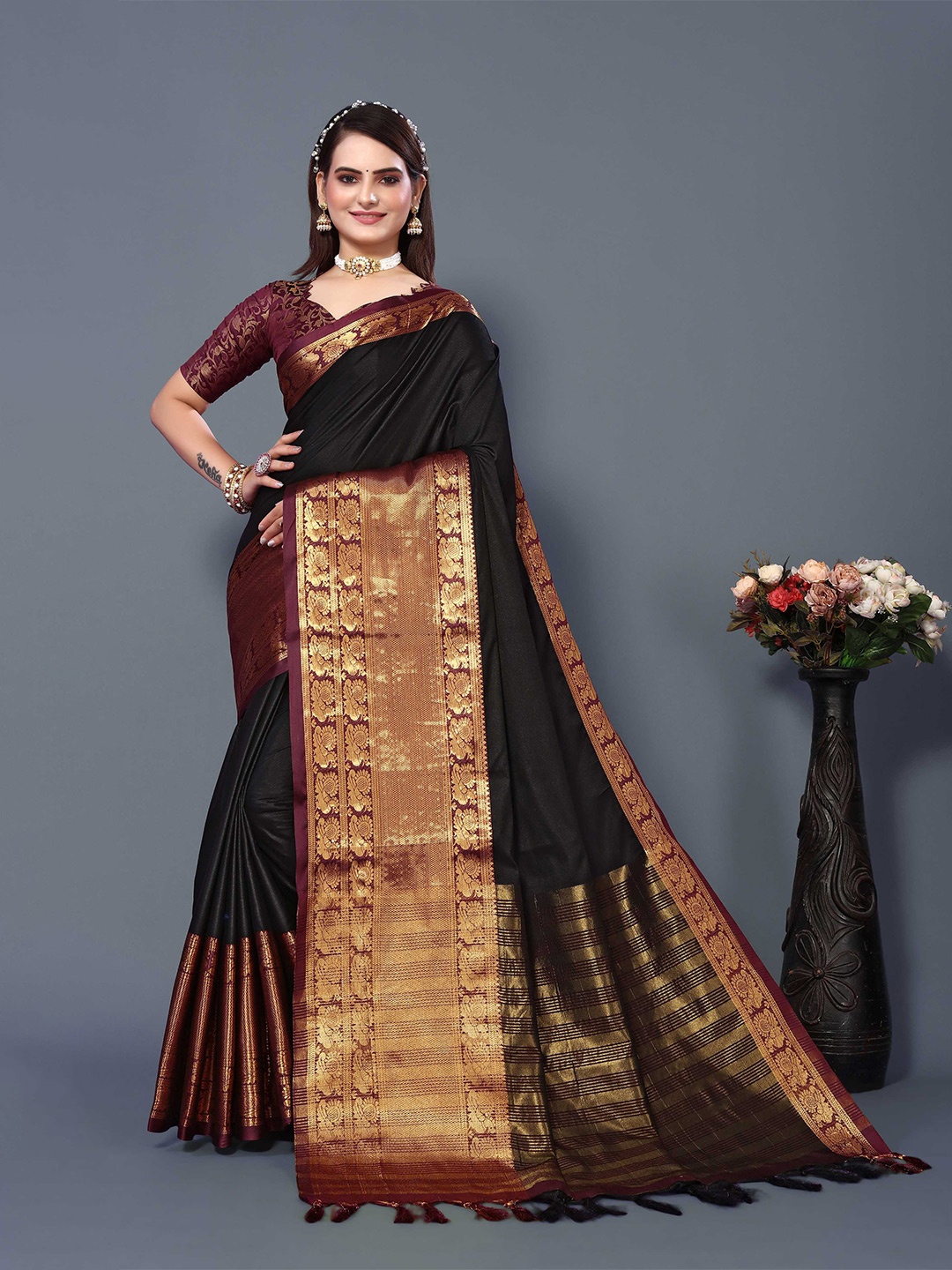

Mitera Ethnic Motif Zari Silk Cotton Banarasi Saree With Blouse Piece, Black