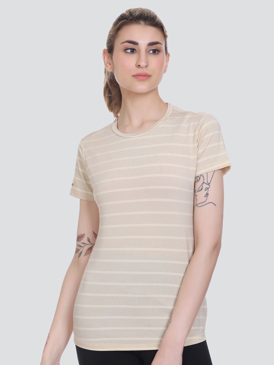 

AGON Striped Dri-FIT T-shirt, Camel brown