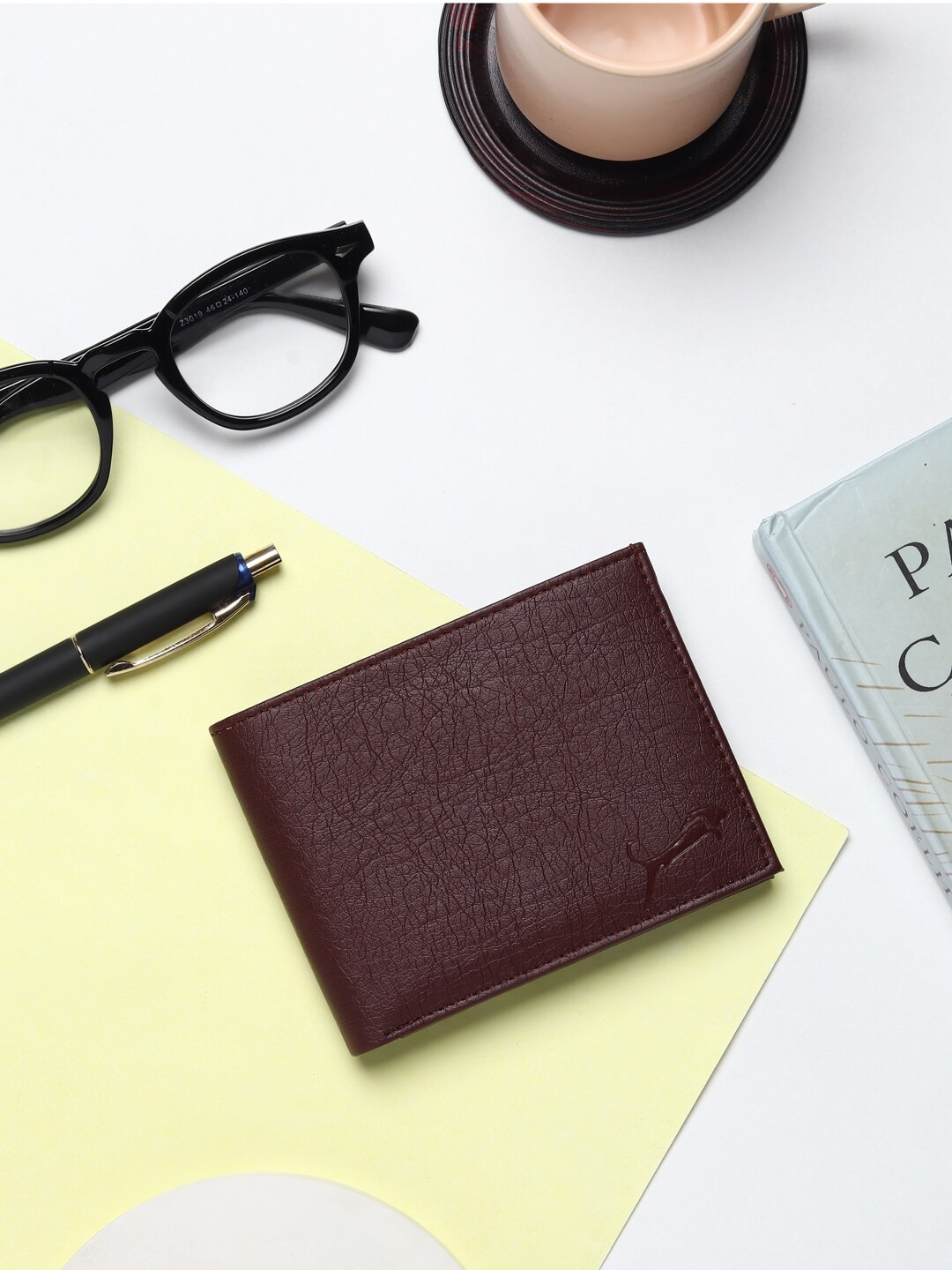 

WILD EDGE Unisex Textured Two Fold Wallet, Brown