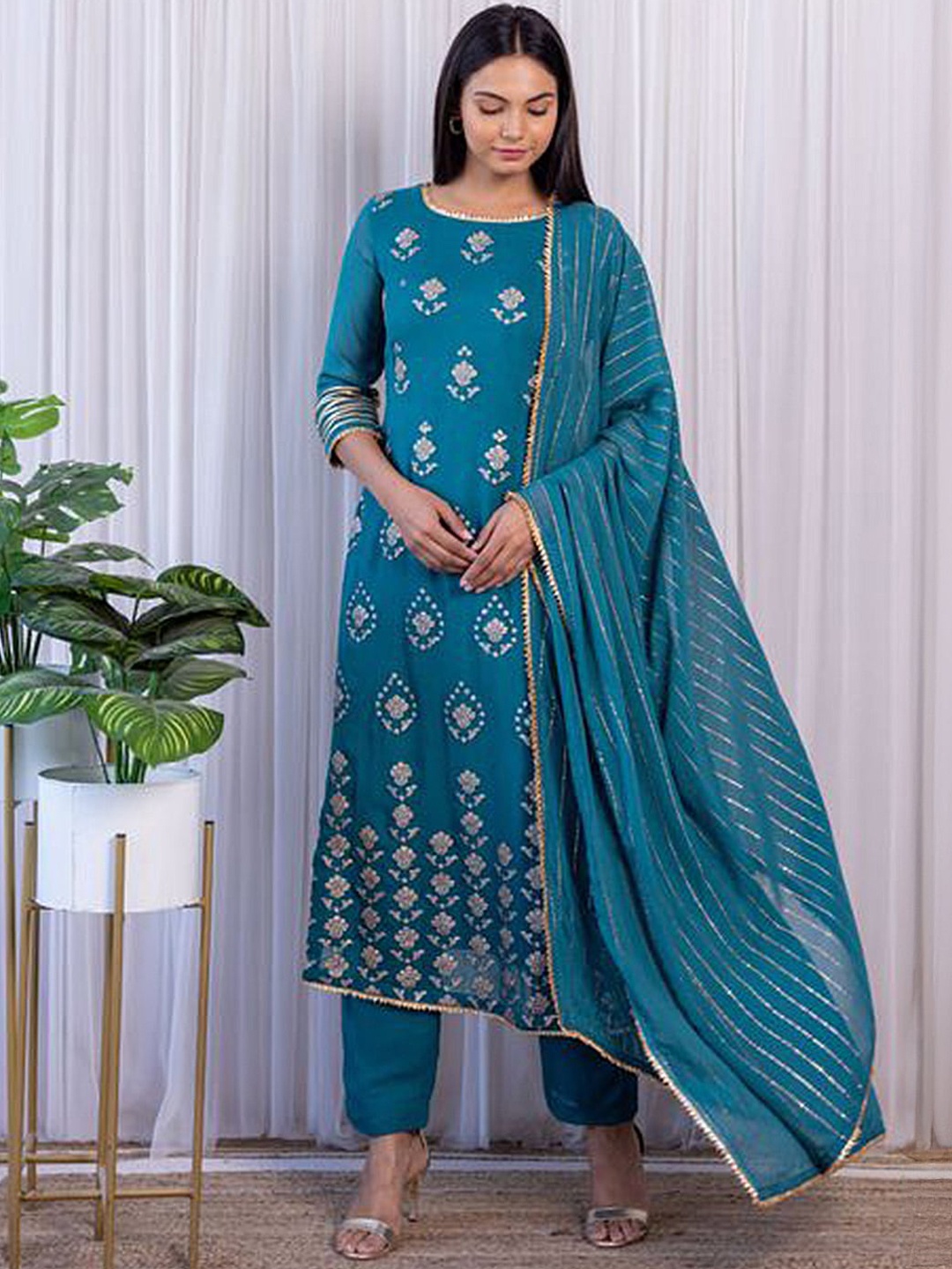 

Fusionic Embroidered Regular Kurta with Trousers & Dupatta, Teal