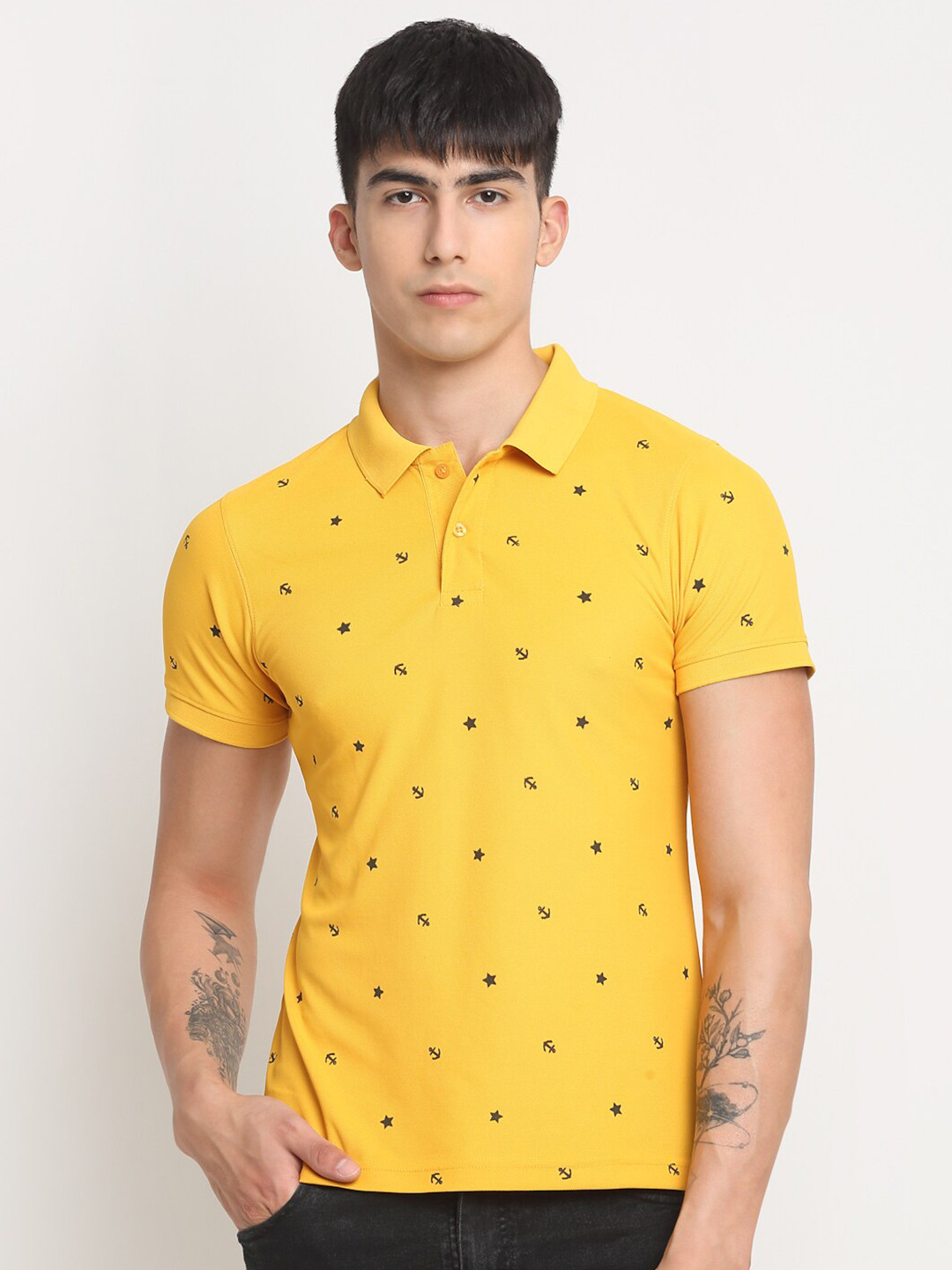 

FRENCH FLEXIOUS Conversational Printed Polo Collar Cotton T-shirt, Mustard