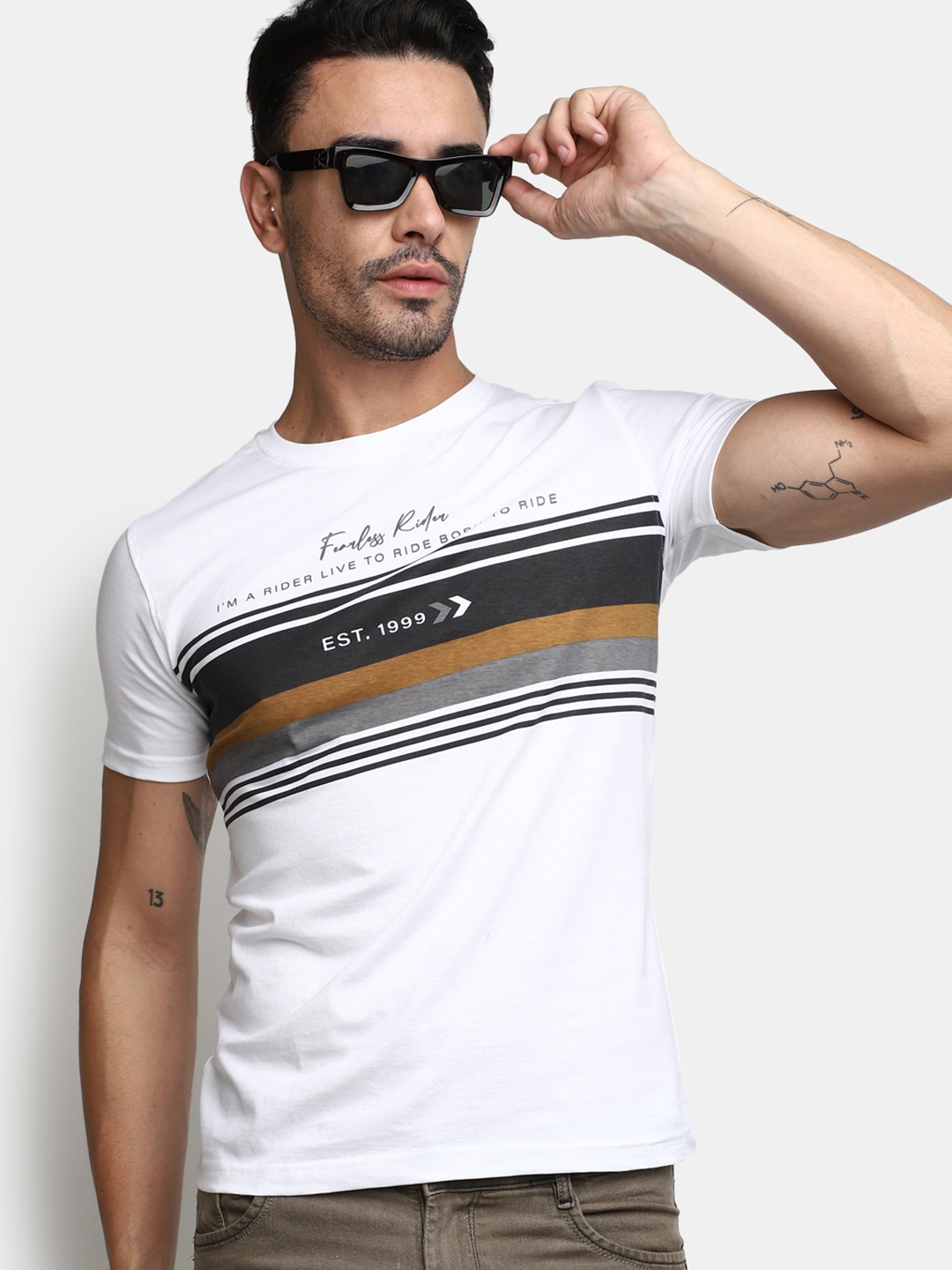 

V-Mart Striped Cotton Slim Fit T-shirt, White