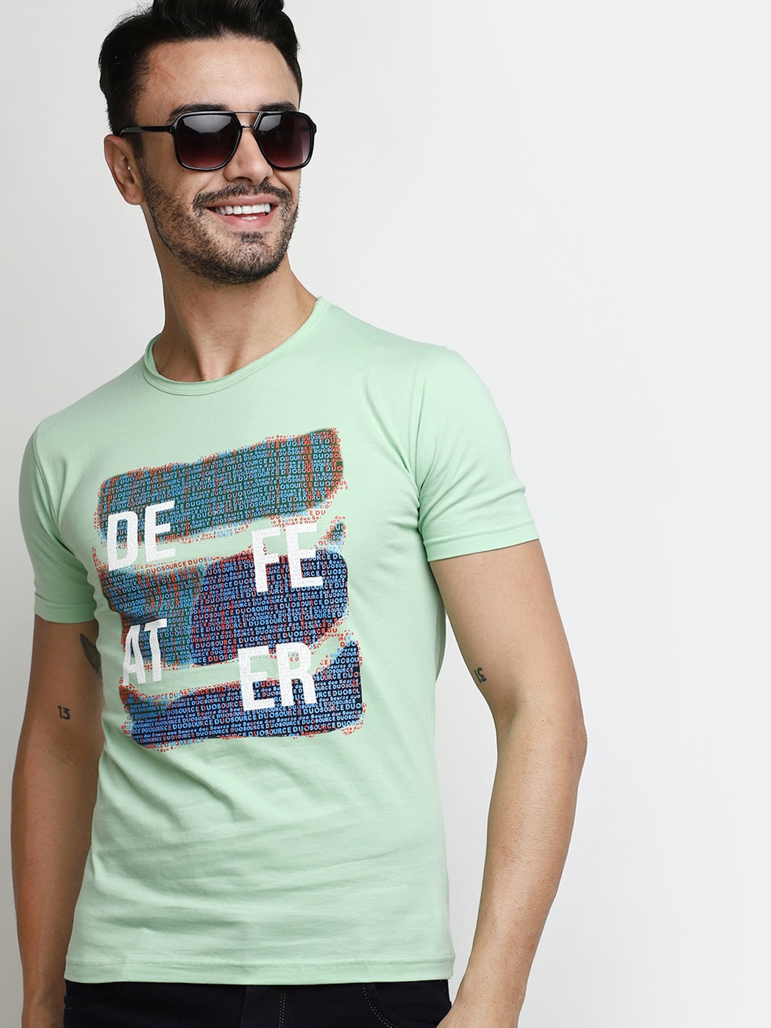 

V-Mart Typography Printed Slim Fit T-shirt, Green