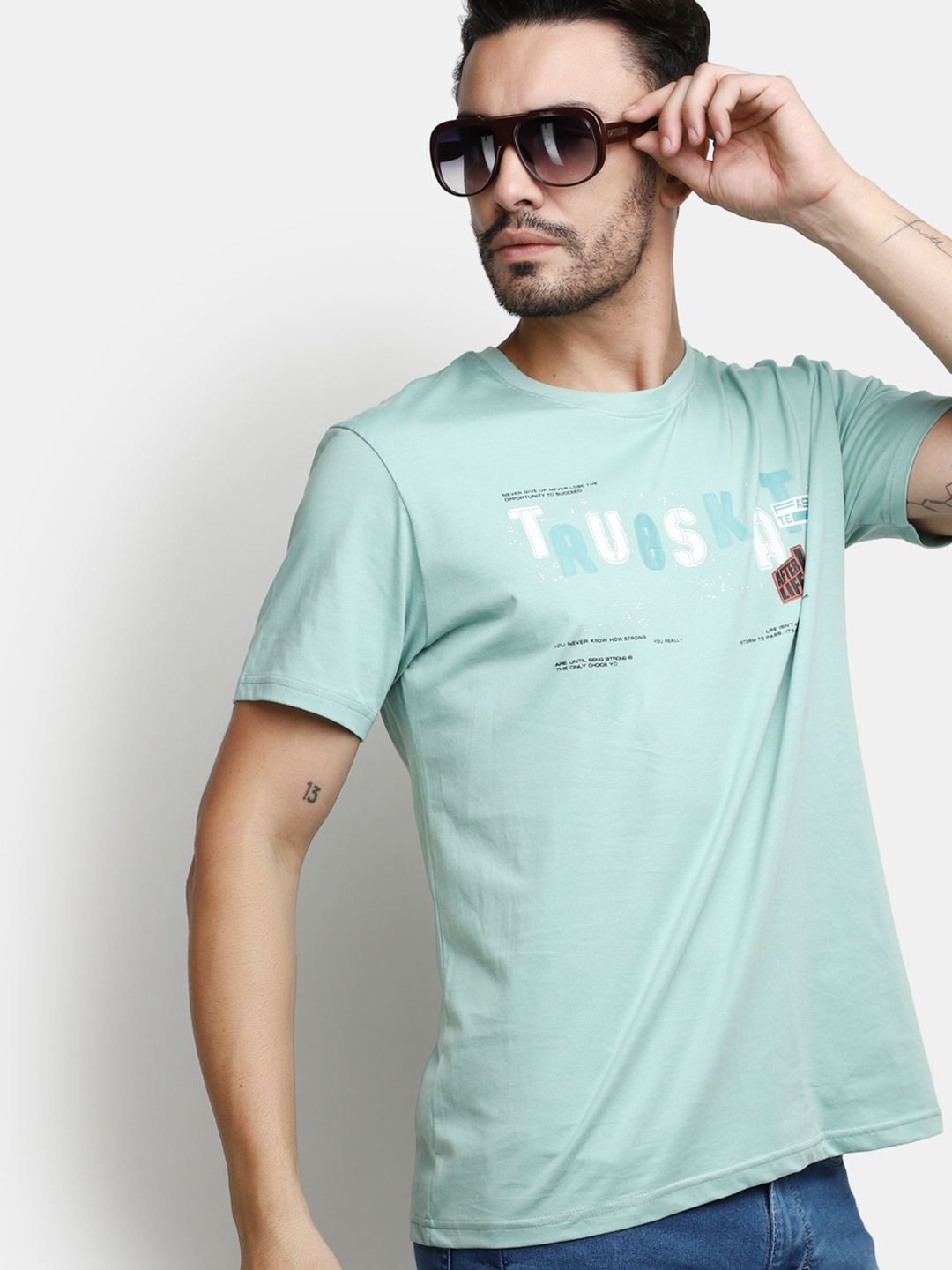 

V-Mart Typography Printed Slim Fit Cotton T-shirt, Green