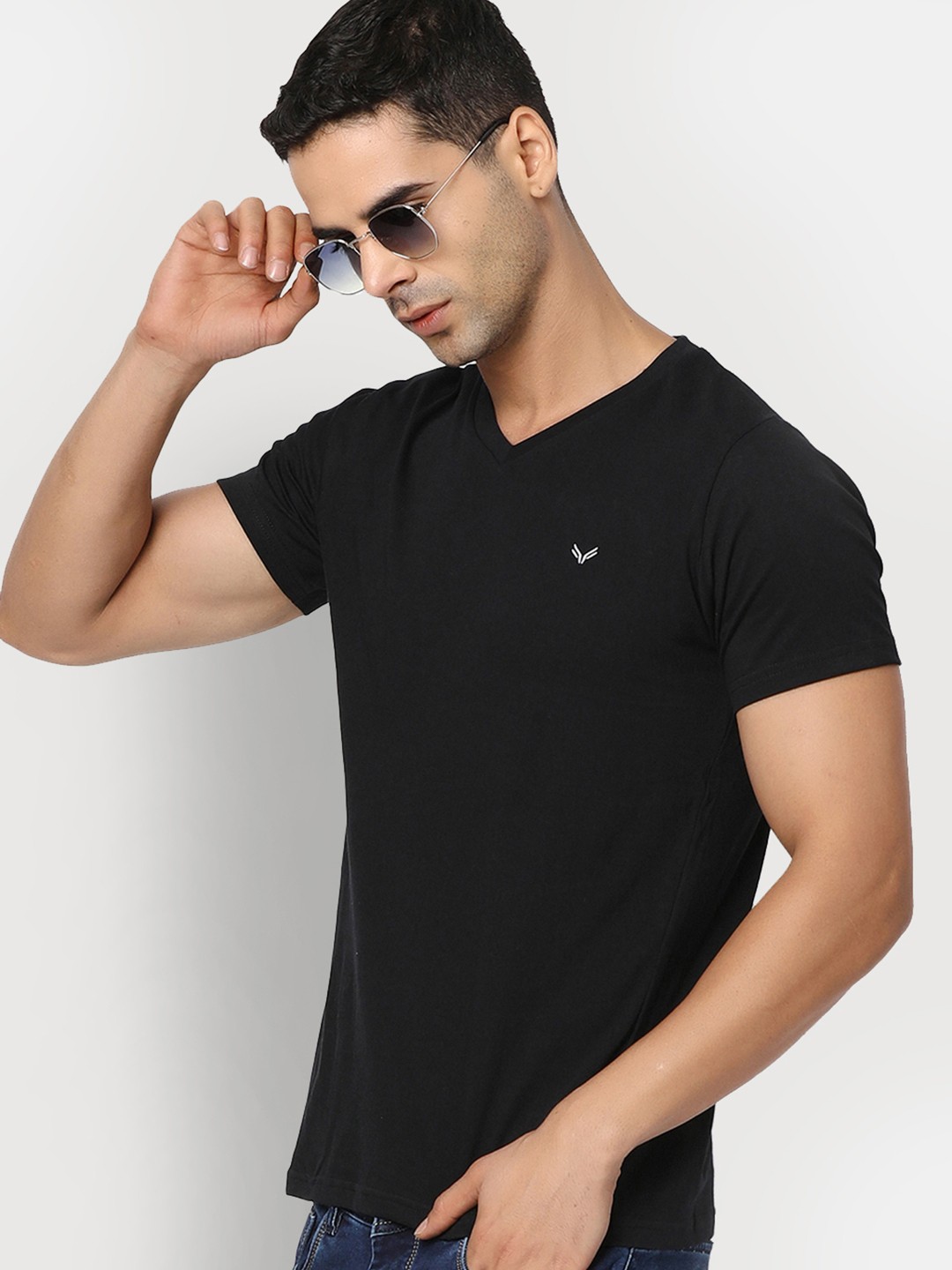 

V-Mart Cotton Round Neck Slim Fit T-shirt, Black
