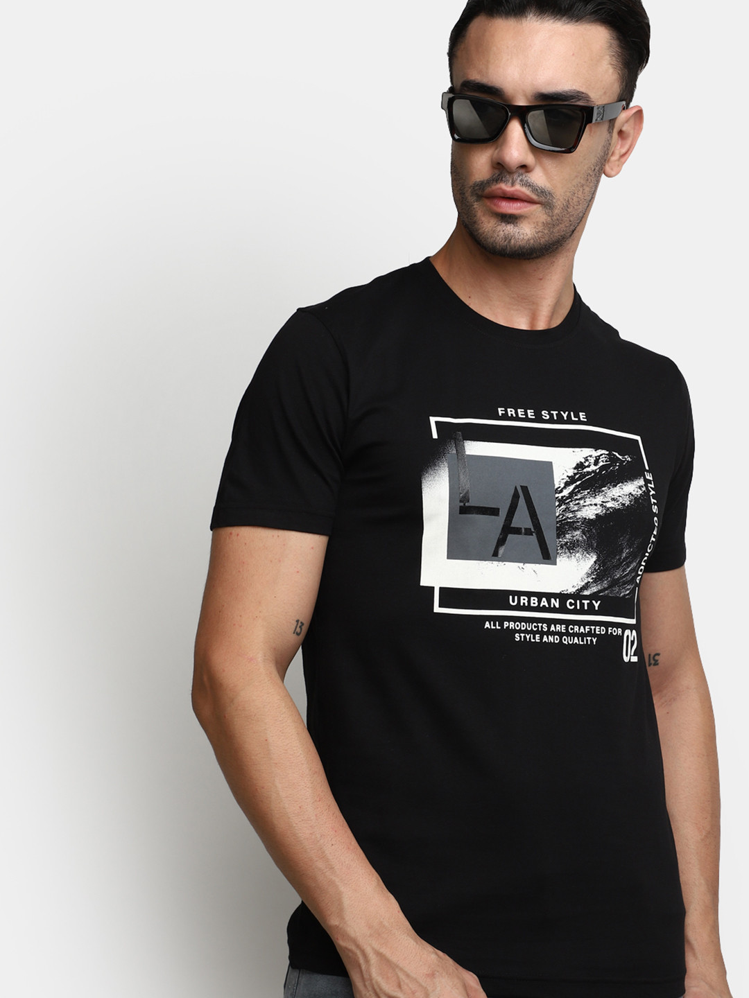 

V-Mart Graphic Printed Cotton Slim Fit T-shirt, Black