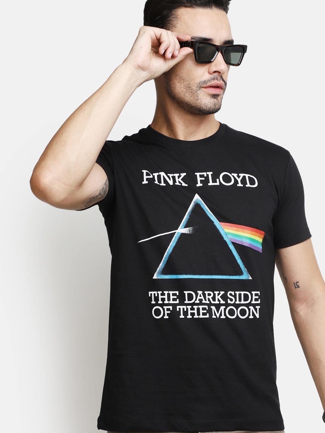 V-Mart Typography Printed T-shirt, Black