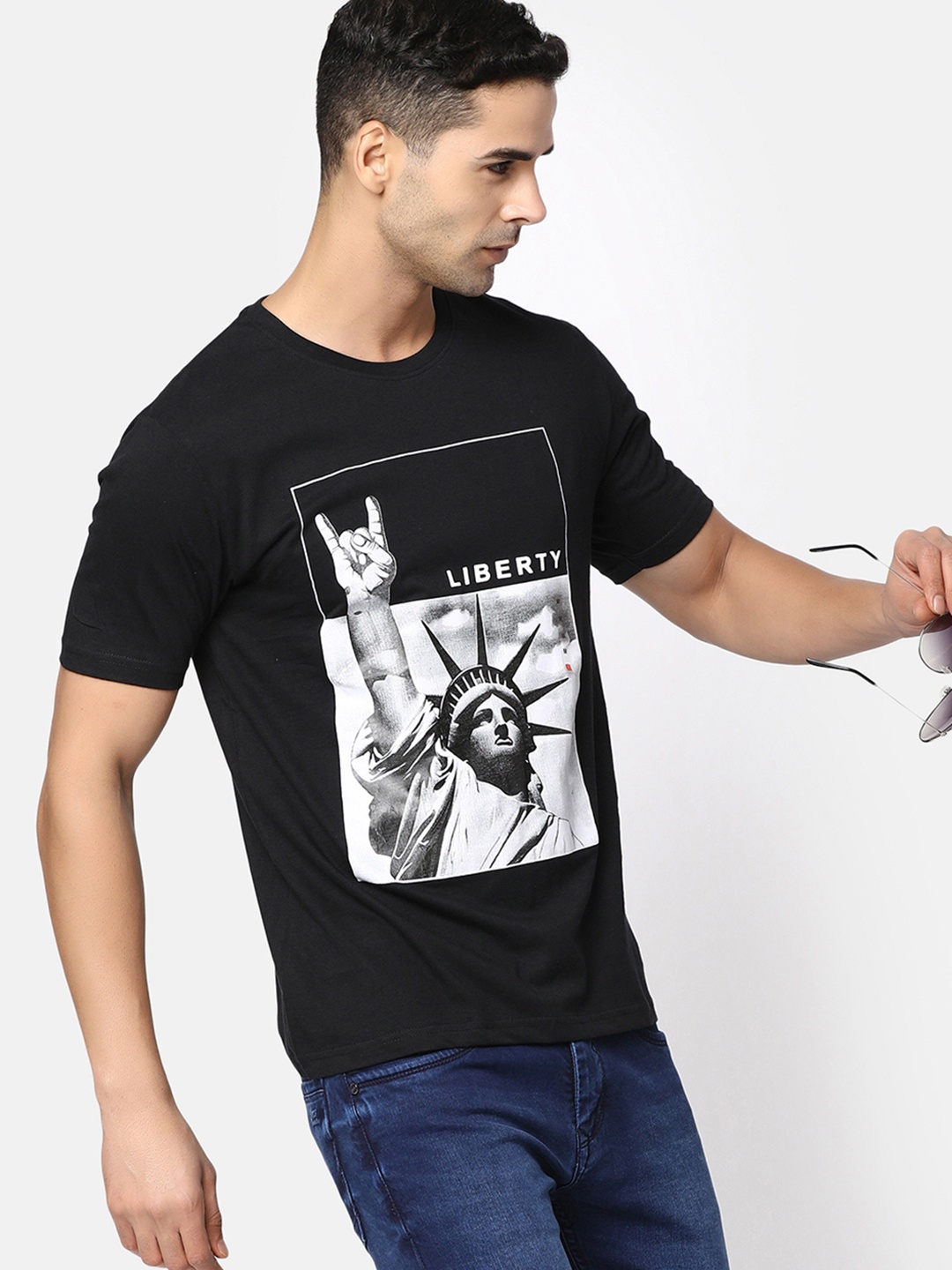 

V-Mart Statue Of Liberty Printed Slim Fit Cotton T-shirt, Black