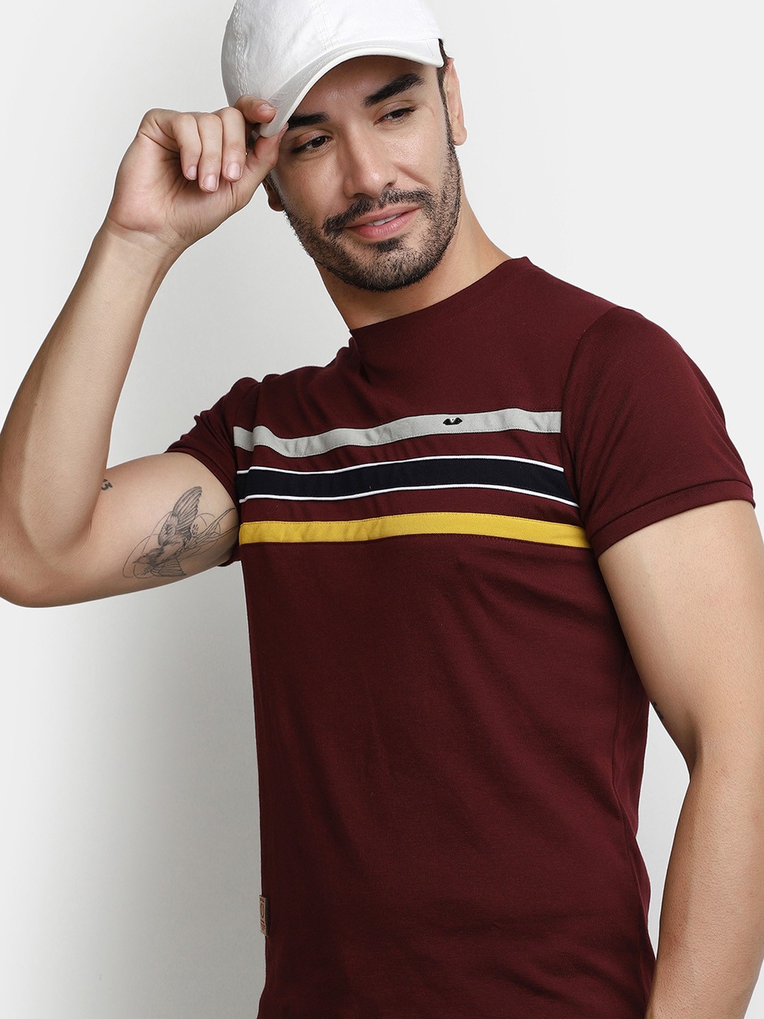 

V-Mart Striped Knitted T-shirt, Maroon