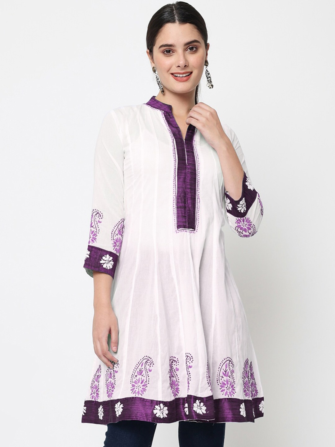 

PARAMOUNT CHIKAN Paisley Embroidered Thread Work Anarkali Kurta, White