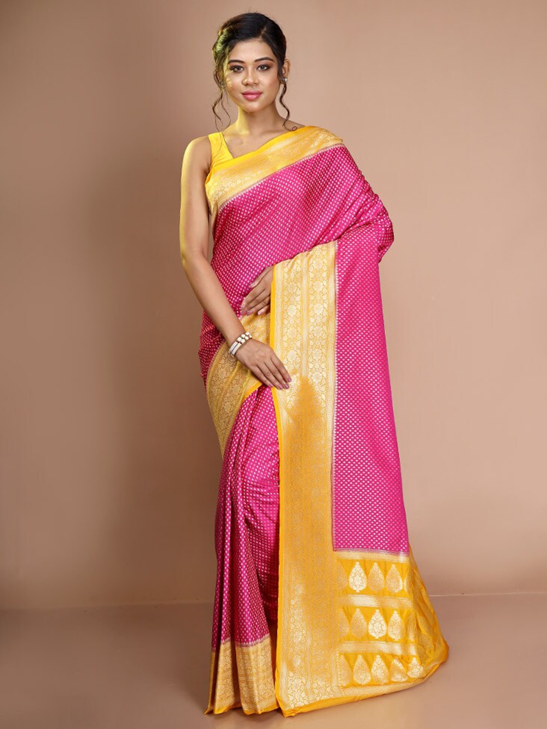 

AllSilks Geometric Woven Design Zari Saree, Pink
