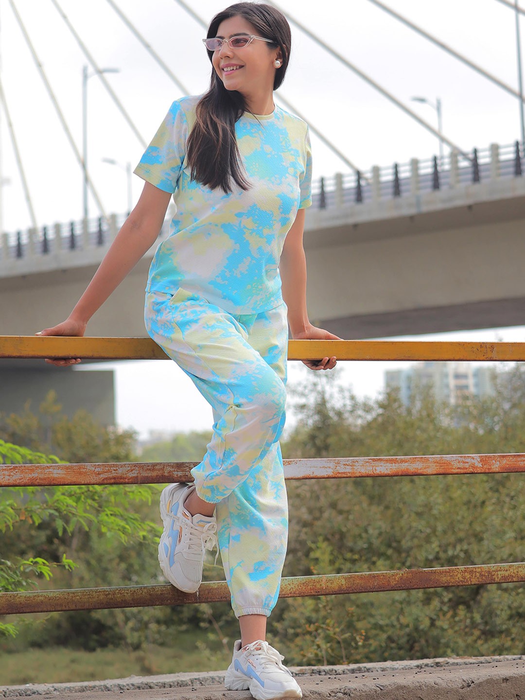 

J Turritopsis Tie Dye T-Shirt & Joggers, Yellow