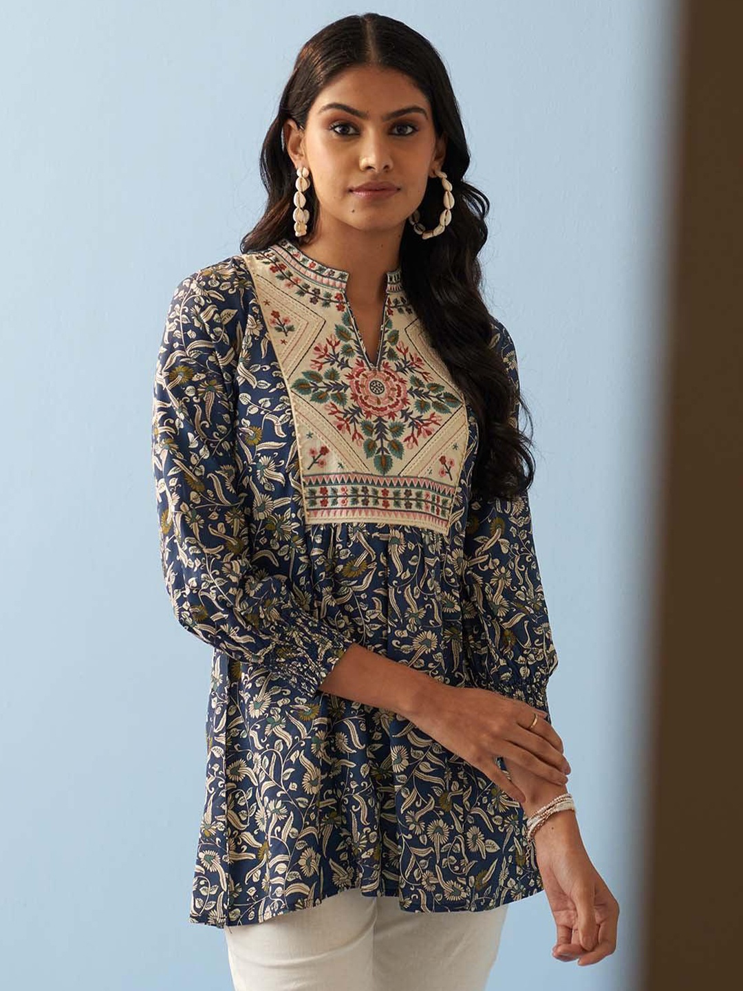 

Lakshita Ethnic Motifs Printed Mandarin Collar Tunic, Navy blue