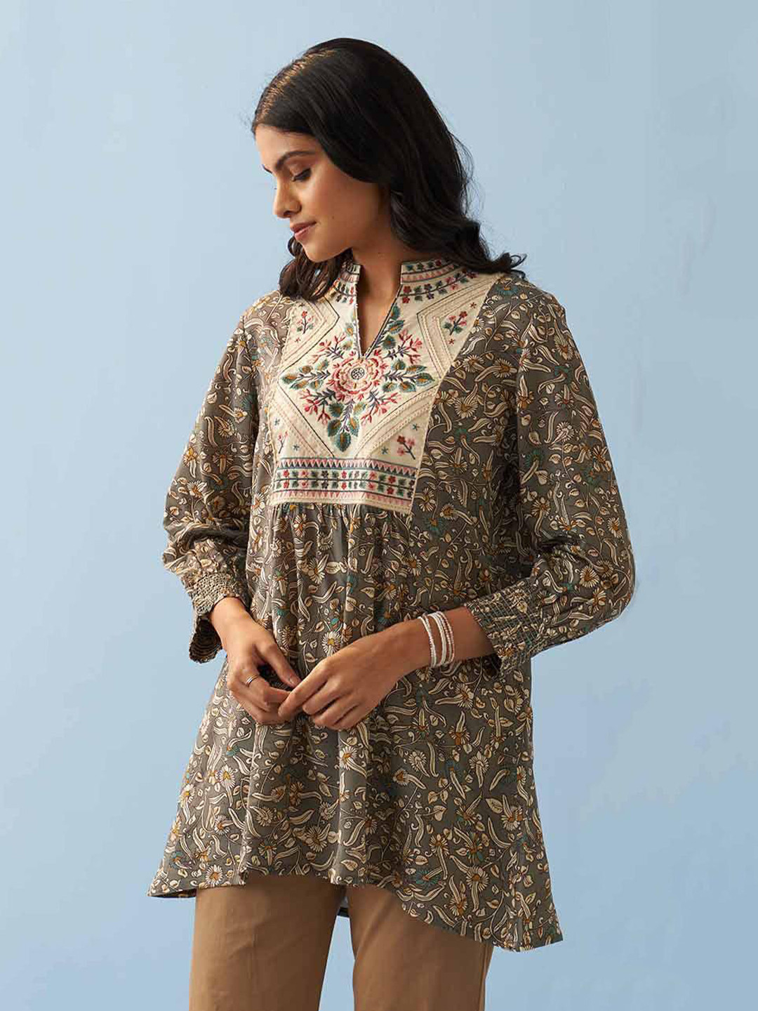 

Lakshita Floral Printed Mandarin Collar Tunic, Grey