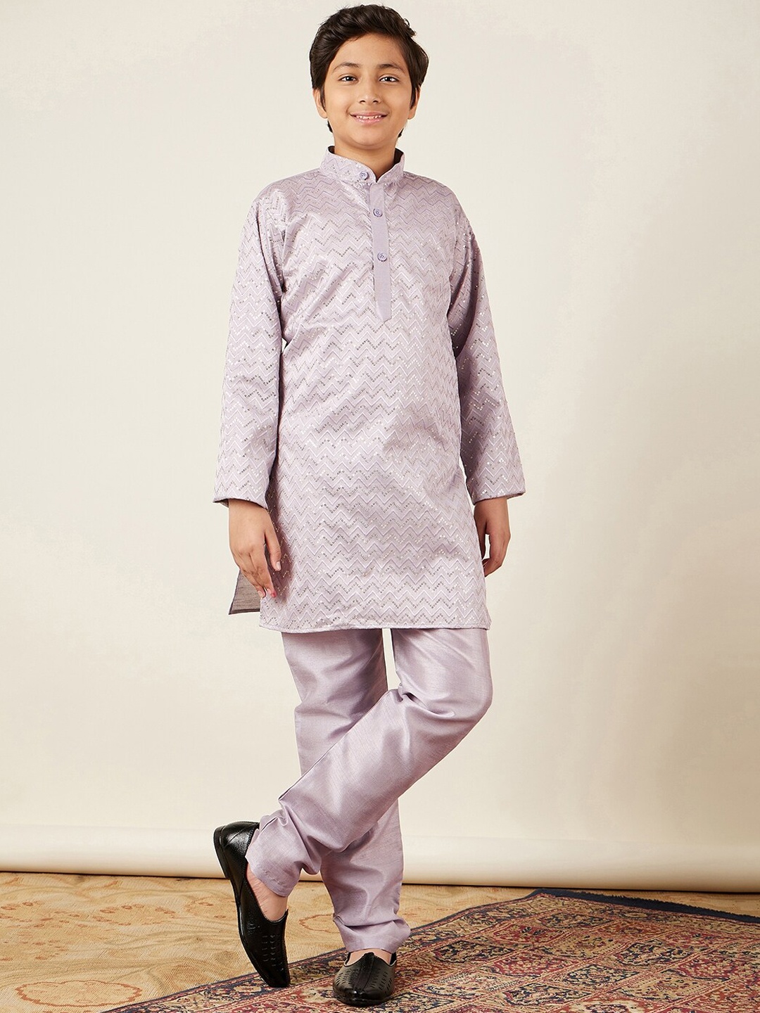 

Aj DEZInES Boys Band Collar Sequinned Kurta with Pyjamas, Mauve