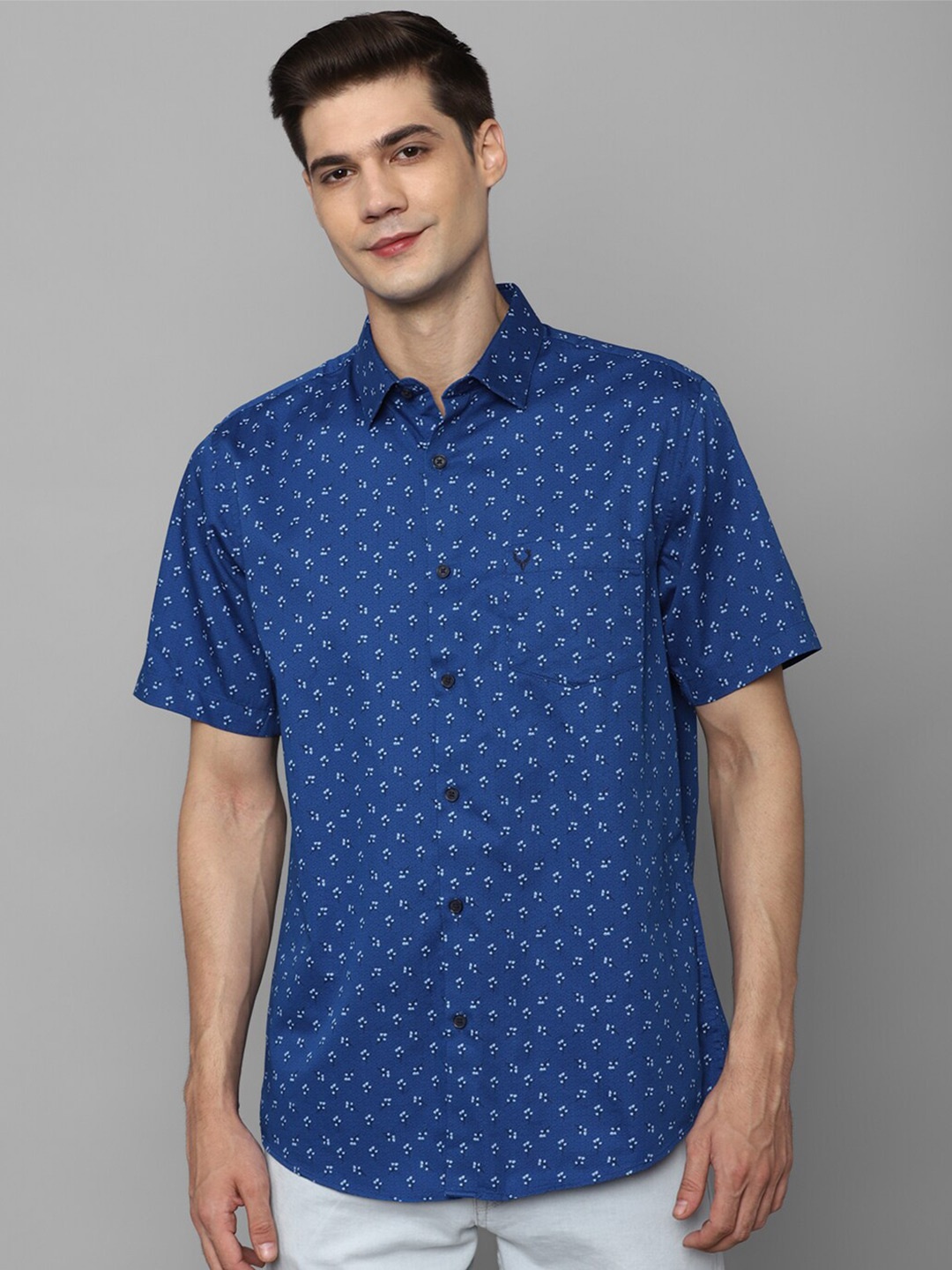 

Allen Solly Slim Fit Floral Printed Casual Pure Cotton Shirt, Navy blue