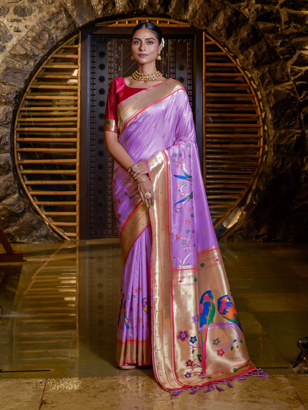 

Mitera Lavender & Gold-Toned Floral Woven Design Zari Paithani Saree