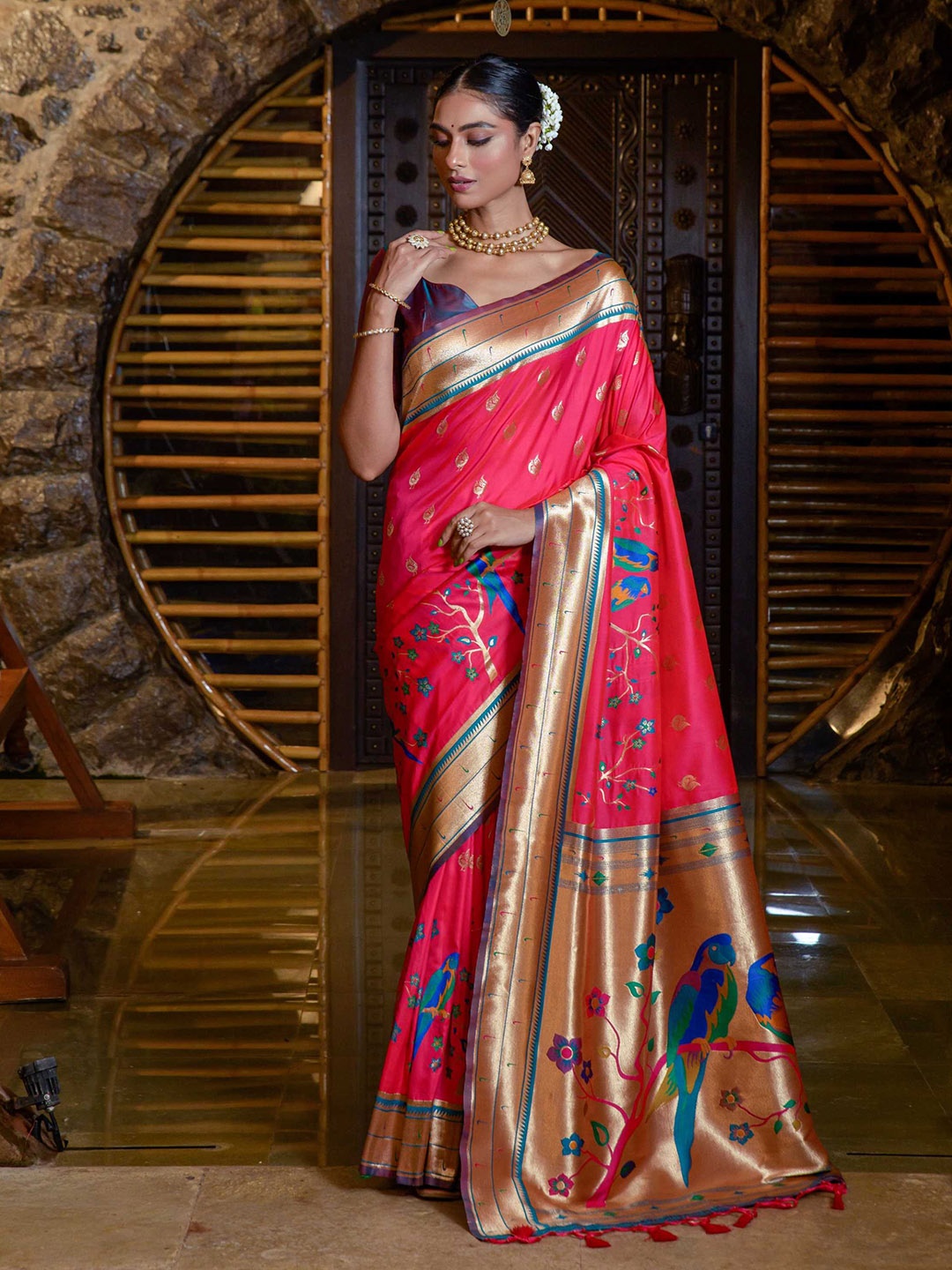 

Mitera Ethnic Motifs Woven Design Zari Silk Blend Paithani Saree, Pink