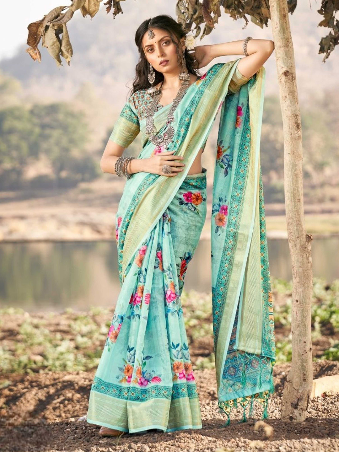 

Mitera Blue & Gold-Toned Floral Printed Zari Pure Cotton Saree