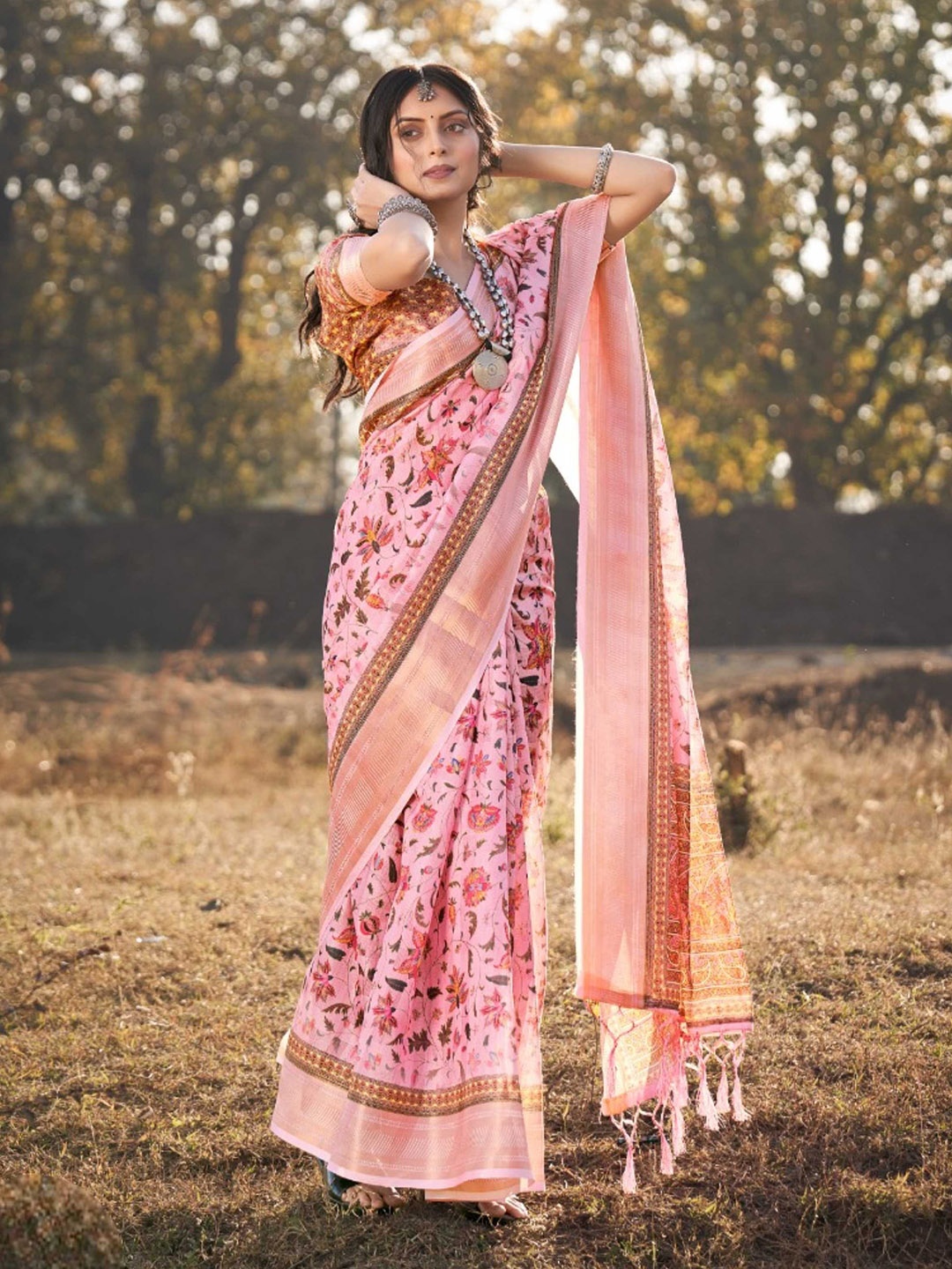 

Mitera Floral Printed Zari Pure Cotton Saree, Pink