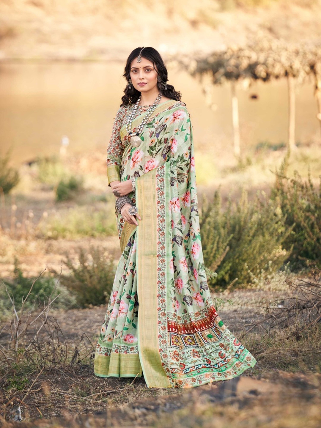 

Mitera Floral Printed Pure Cotton Saree, Green