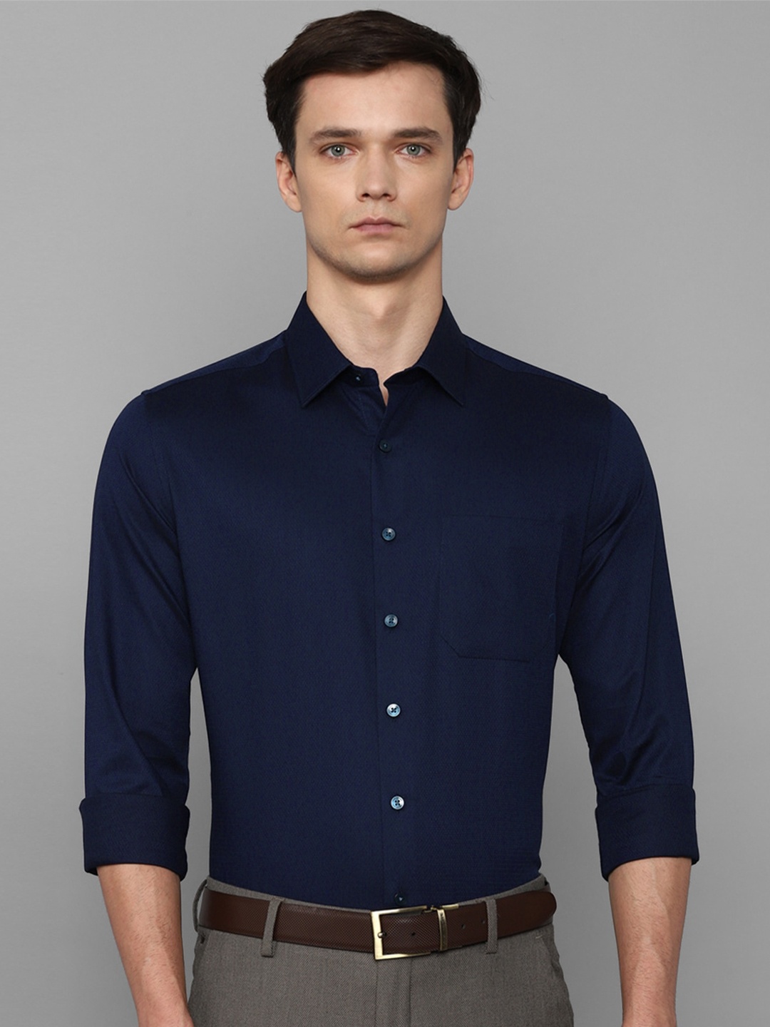 

Louis Philippe Slim Fit Self Design Pure Cotton Formal Shirt, Navy blue