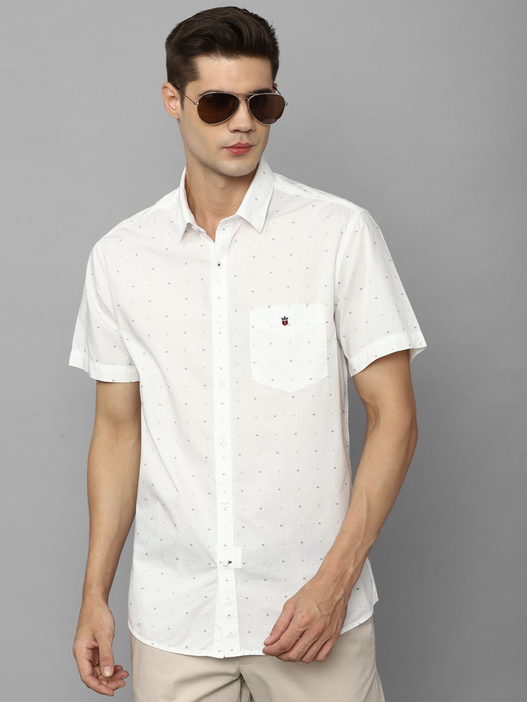 

Louis Philippe Sport Micro Ditsy Printed Spread Collar Pure Cotton Slim Fit Casual Shirt, White