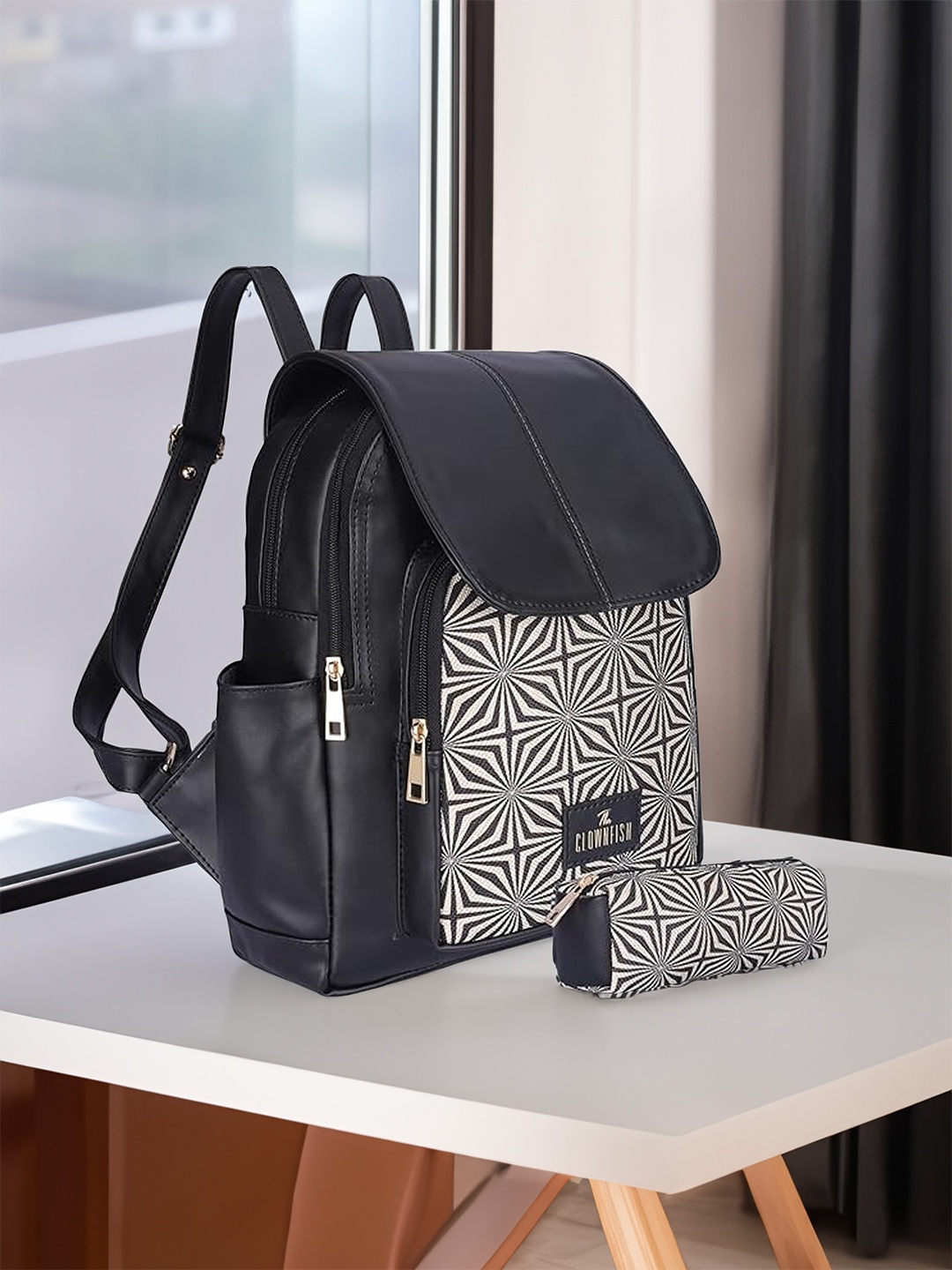 

THE CLOWNFISH Trekista Geometric Printed Backpack, Black