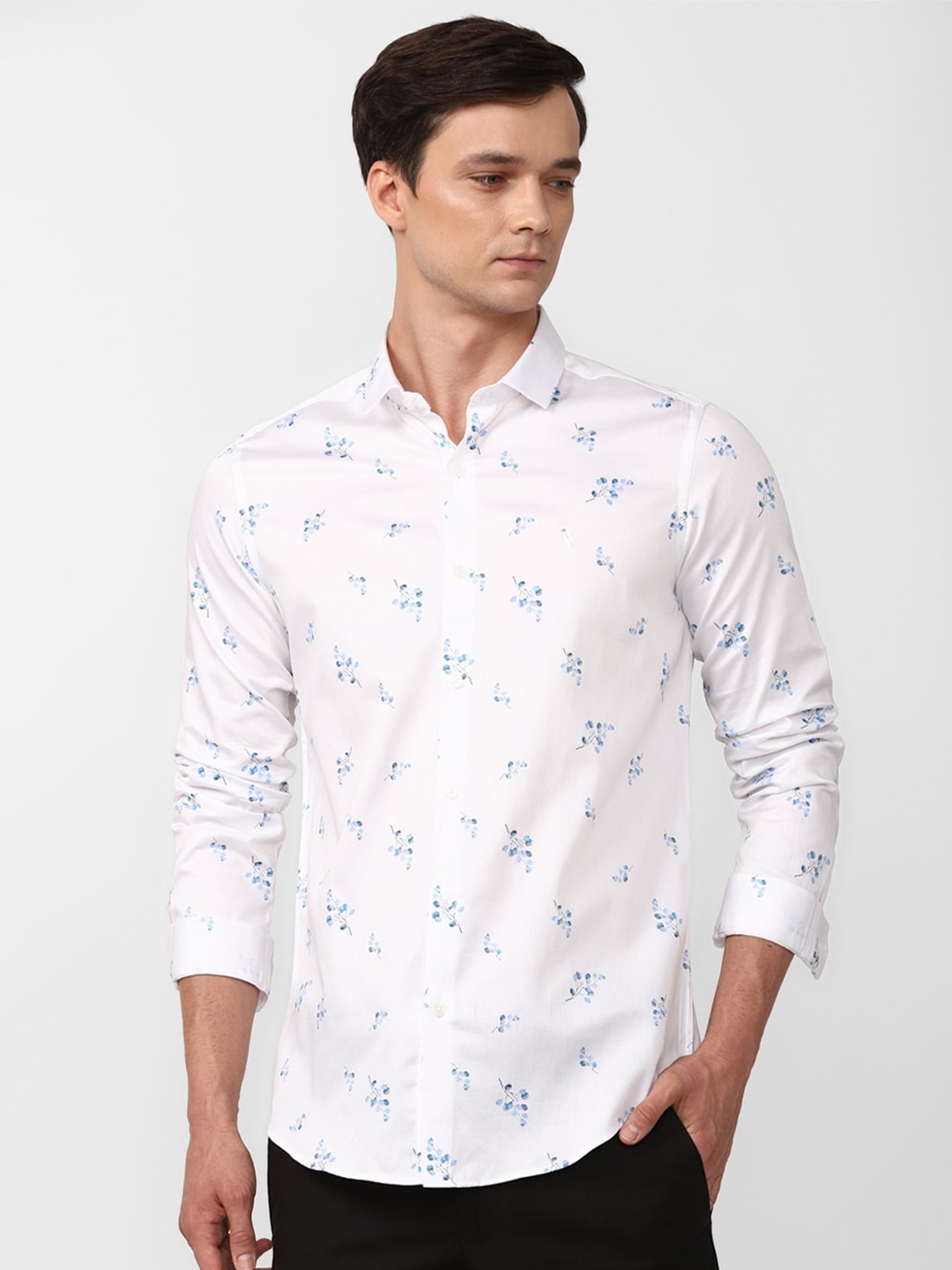 

SIMON CARTER LONDON Floral Printed Slim Fit Pure Cotton Casual Shirt, White
