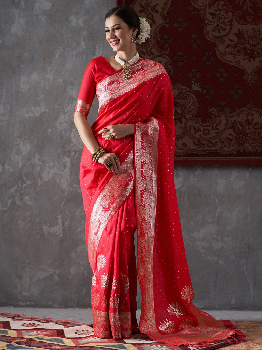 

Mitera Polka Dots Woven Design Zari Silk Blend Kanjeevaram Saree, Pink