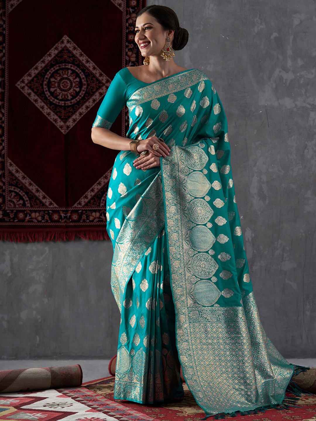 

Mitera Ethnic Motifs Woven Design Zari Kanjeevaram Saree, Teal