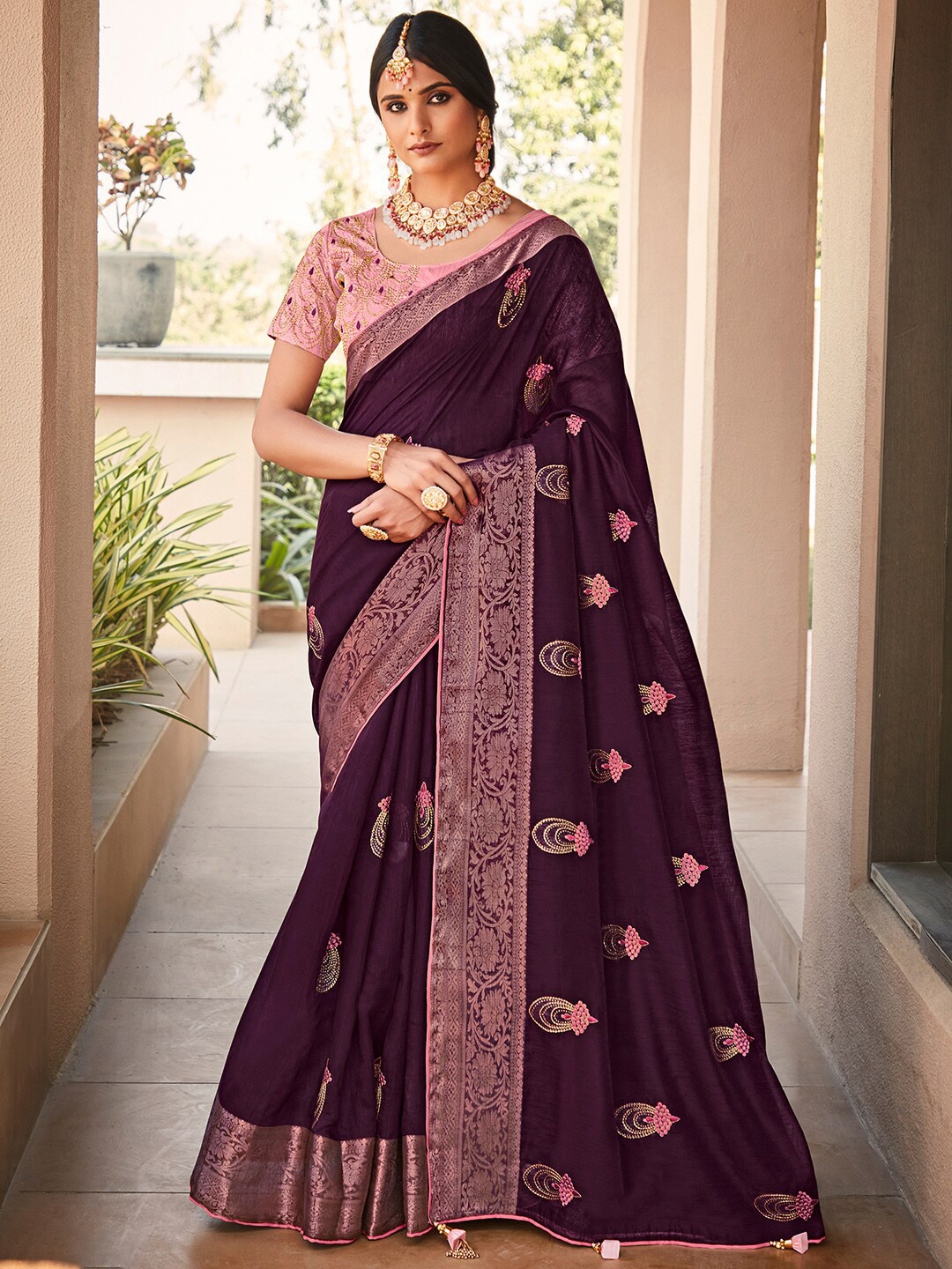 

Saree mall Ethnic Motifs Embroidered Zari Sarees, Burgundy