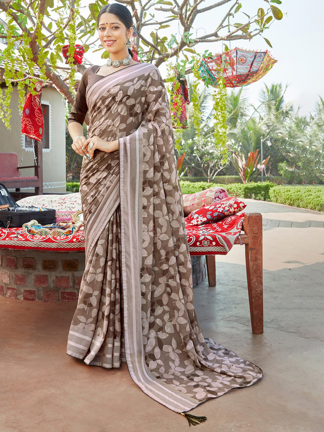 

Saree mall Floral Printed Pure Chiffon Saree, Charcoal