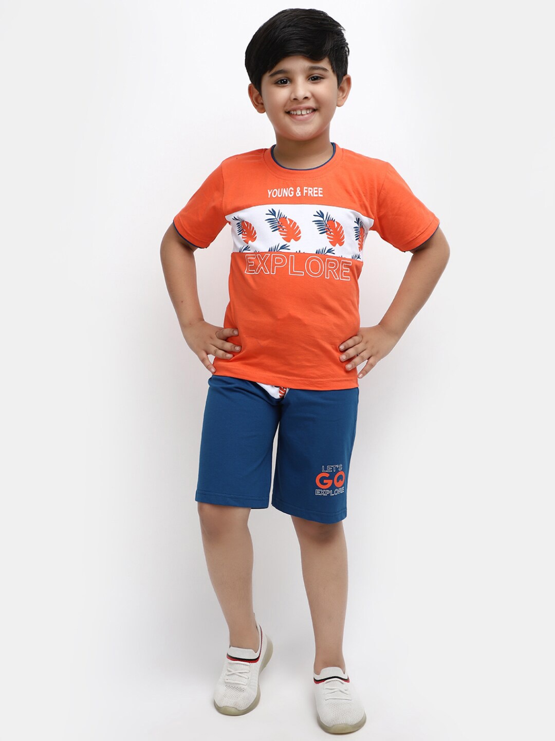 

V-Mart Kids Printed Pure Cotton T-shirt With Shorts, Orange