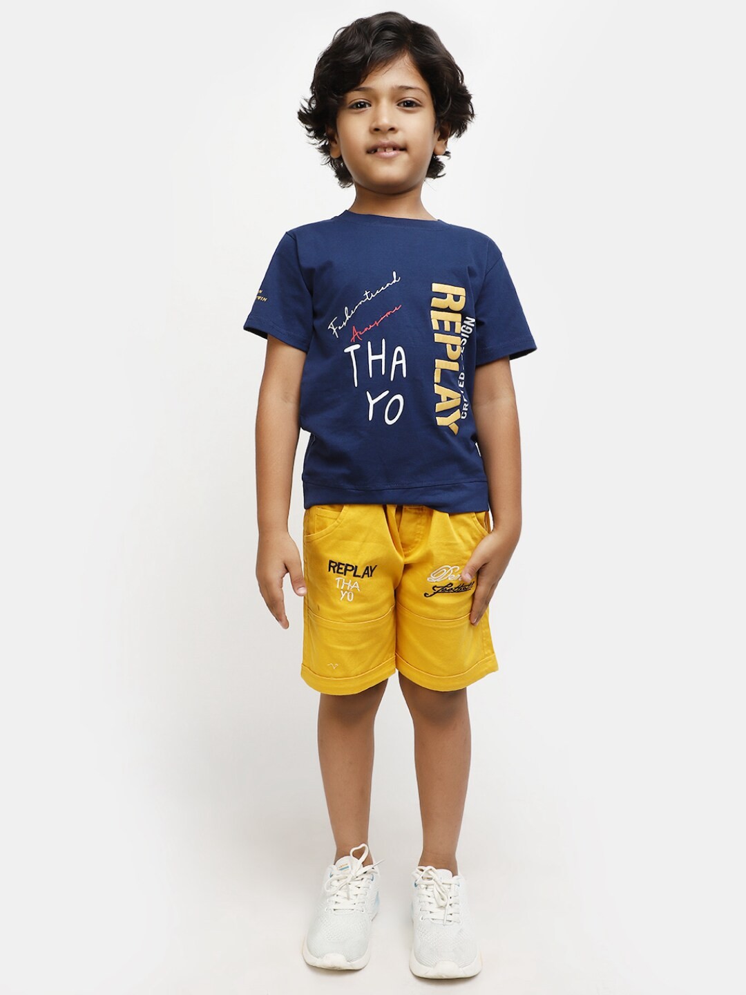 

V-Mart Boys Printed T-shirt with Shorts, Blue