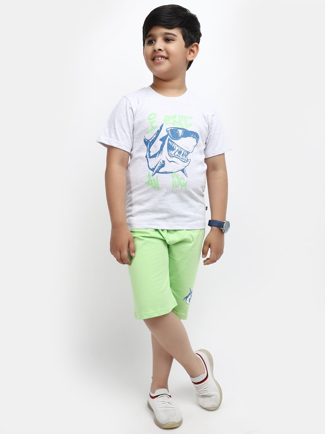 

V-Mart Boys Printed Pure Cotton T-shirt with Shorts, Grey