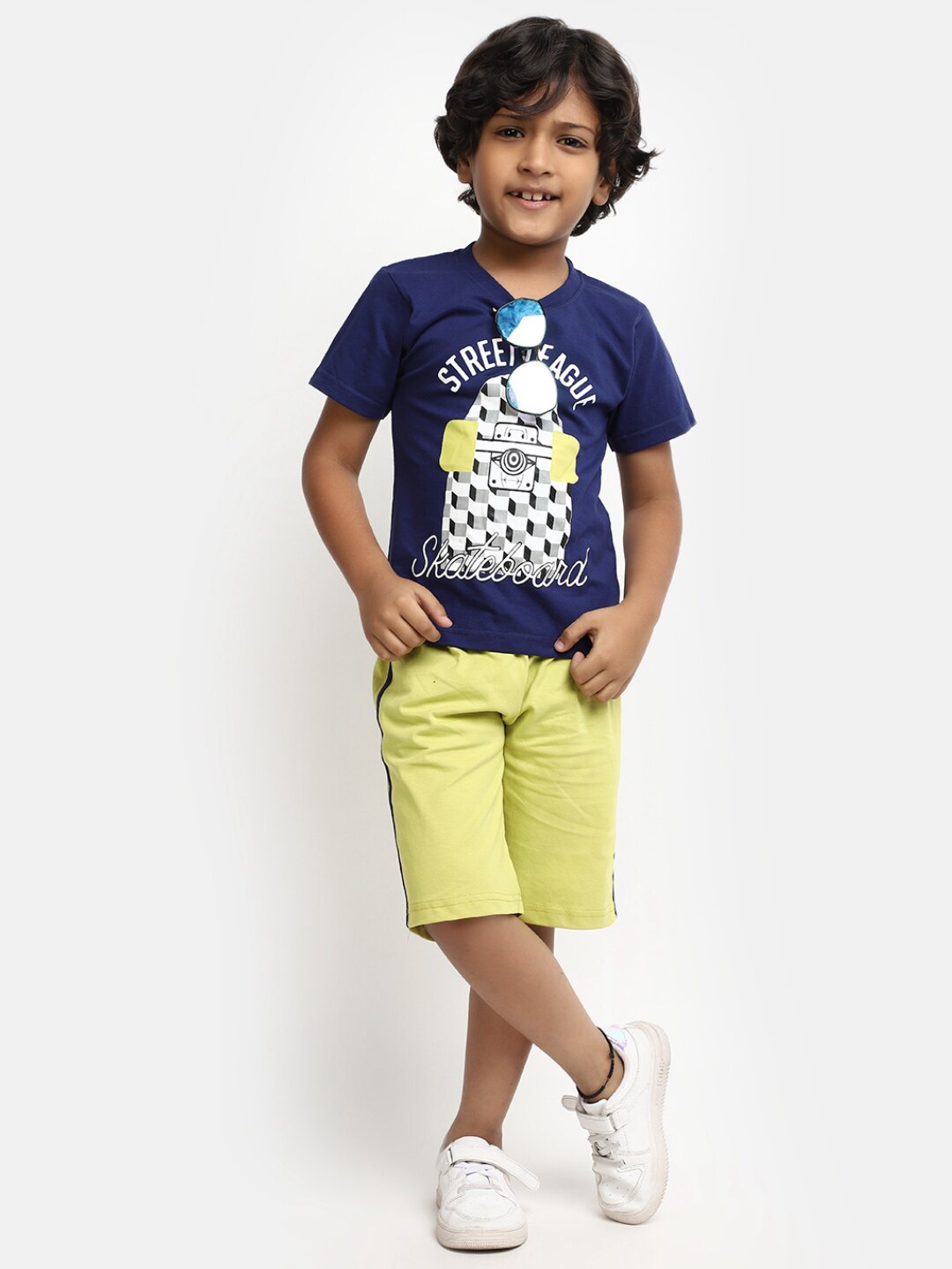 

V-Mart Boys Printed Pure Cotton T-Shirt With Shorts, Blue