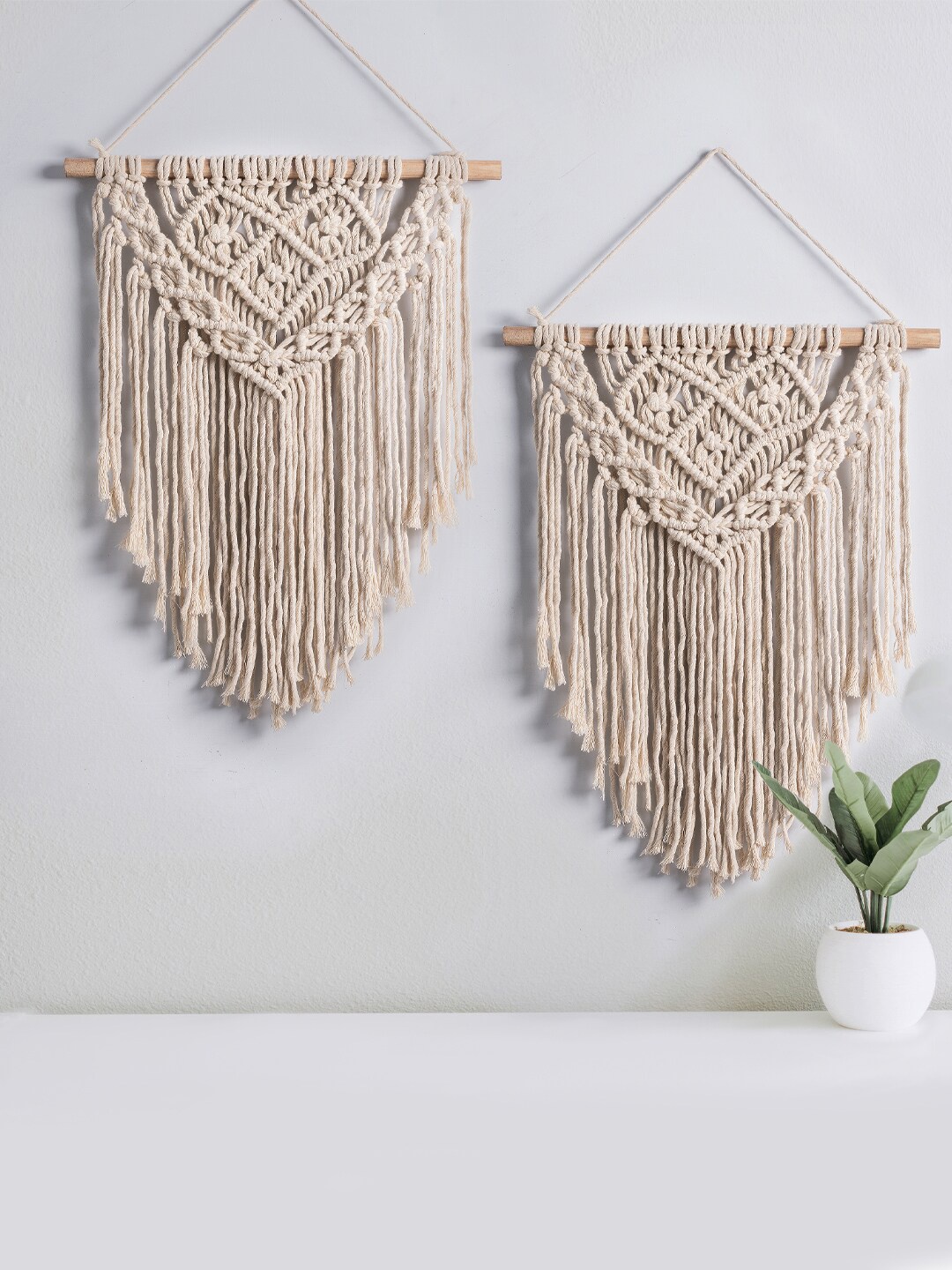 

Decazone Beige 2 Pieces Macrame Hanging Wall Decor