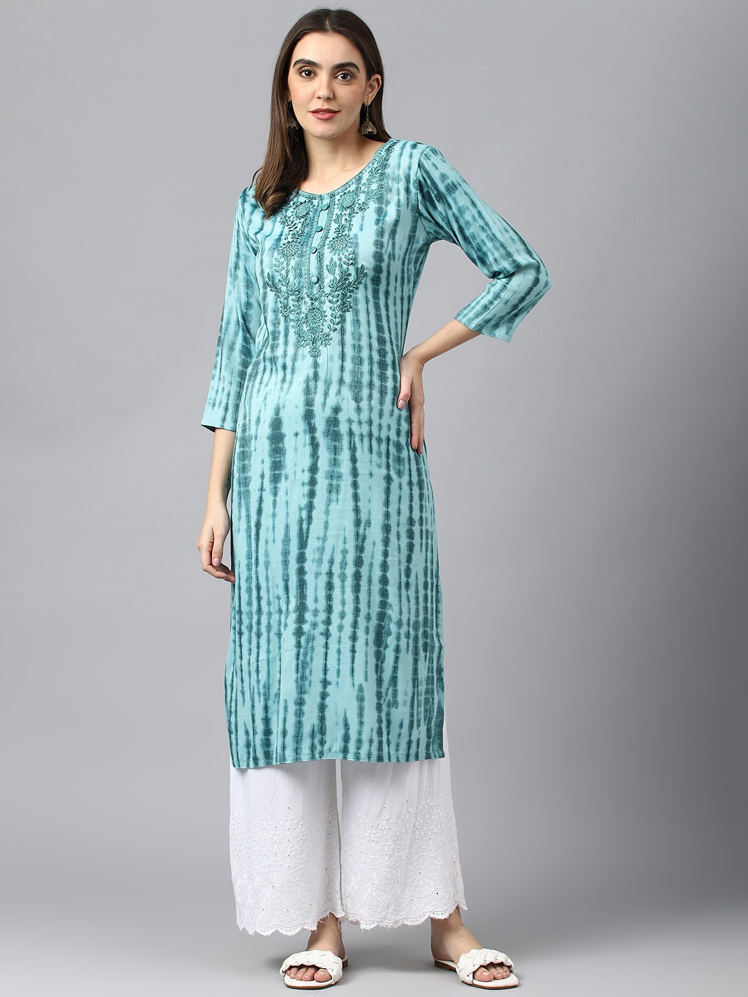 

Sangria Tie & Dyed Floral Embroidered Straight Kurta, Blue