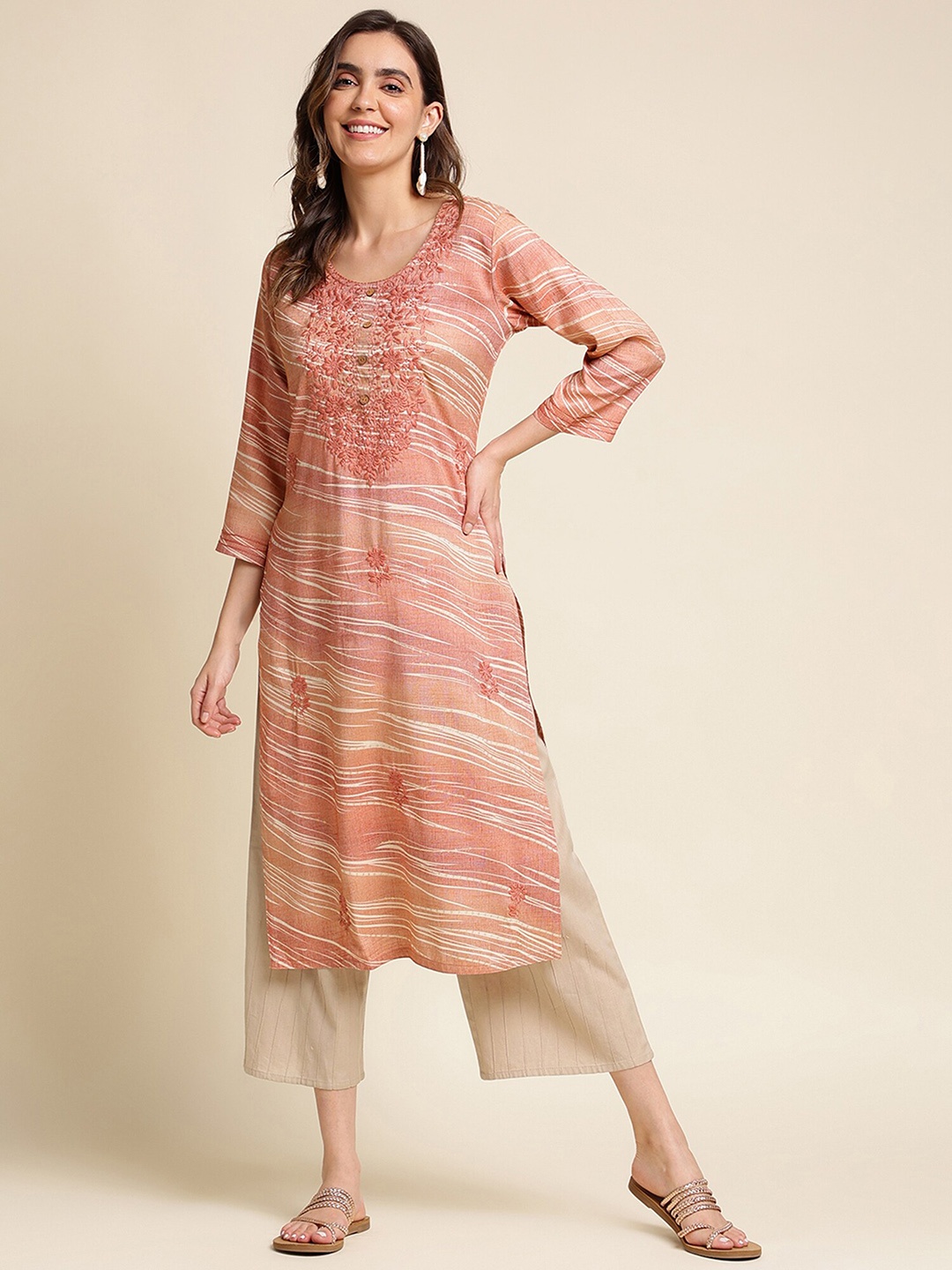 

Sangria Abstract Printed & Floral Embroidered Straight Kurta, Peach