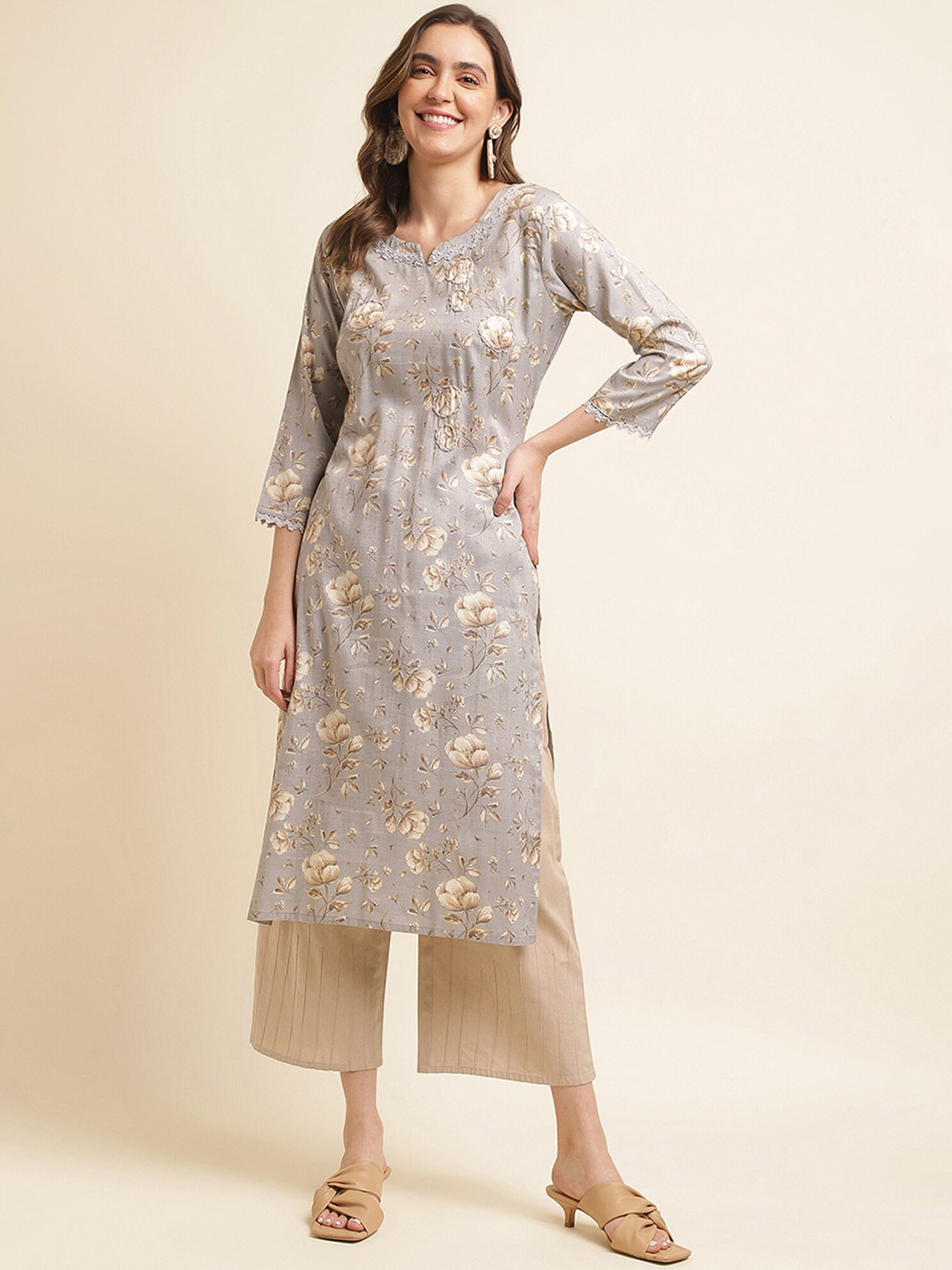 

Sangria Floral Printed Straight Kurta, Grey