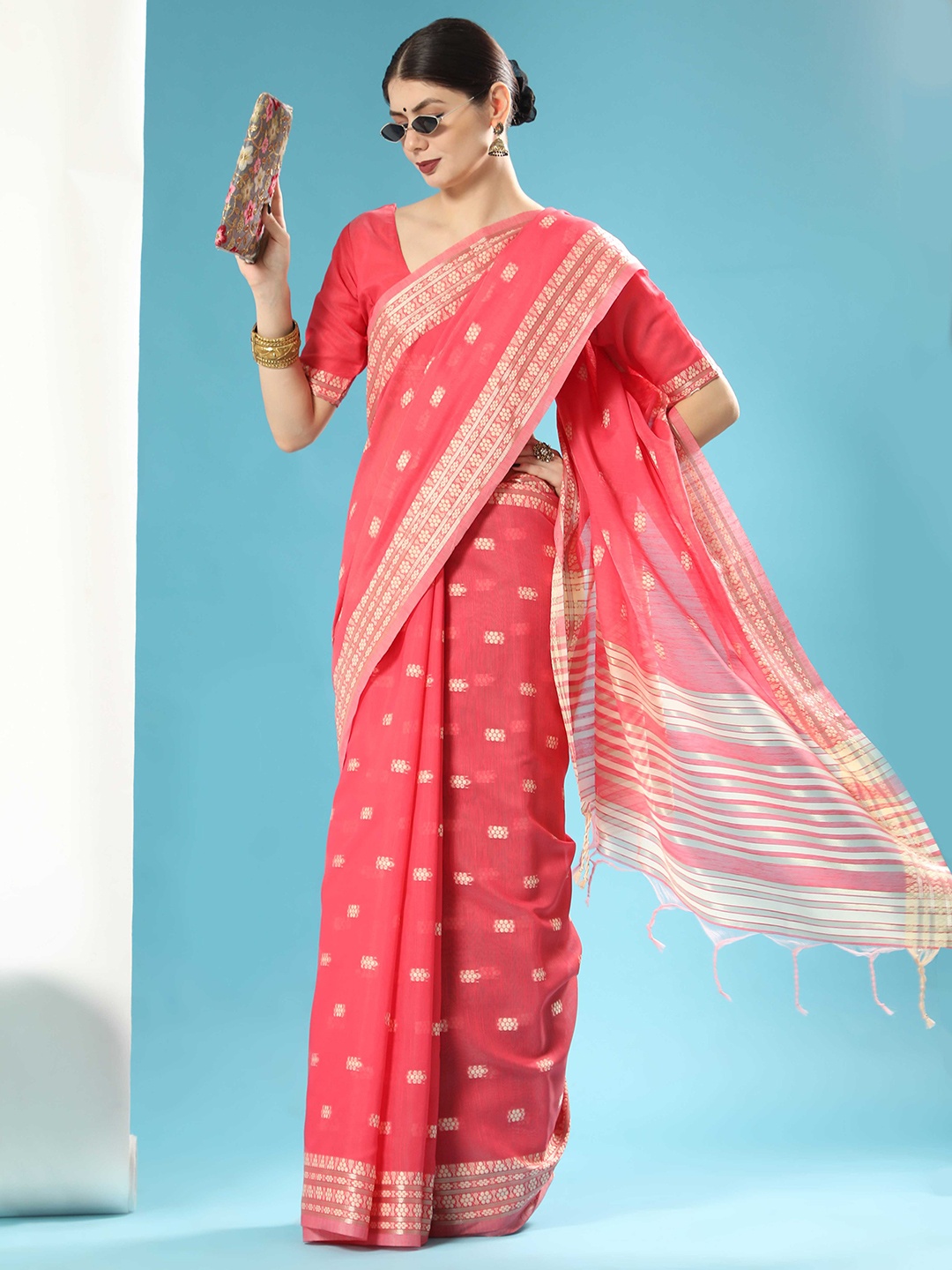 

Mitera Ethnic Motifs Woven Design Chikankari Saree, Peach